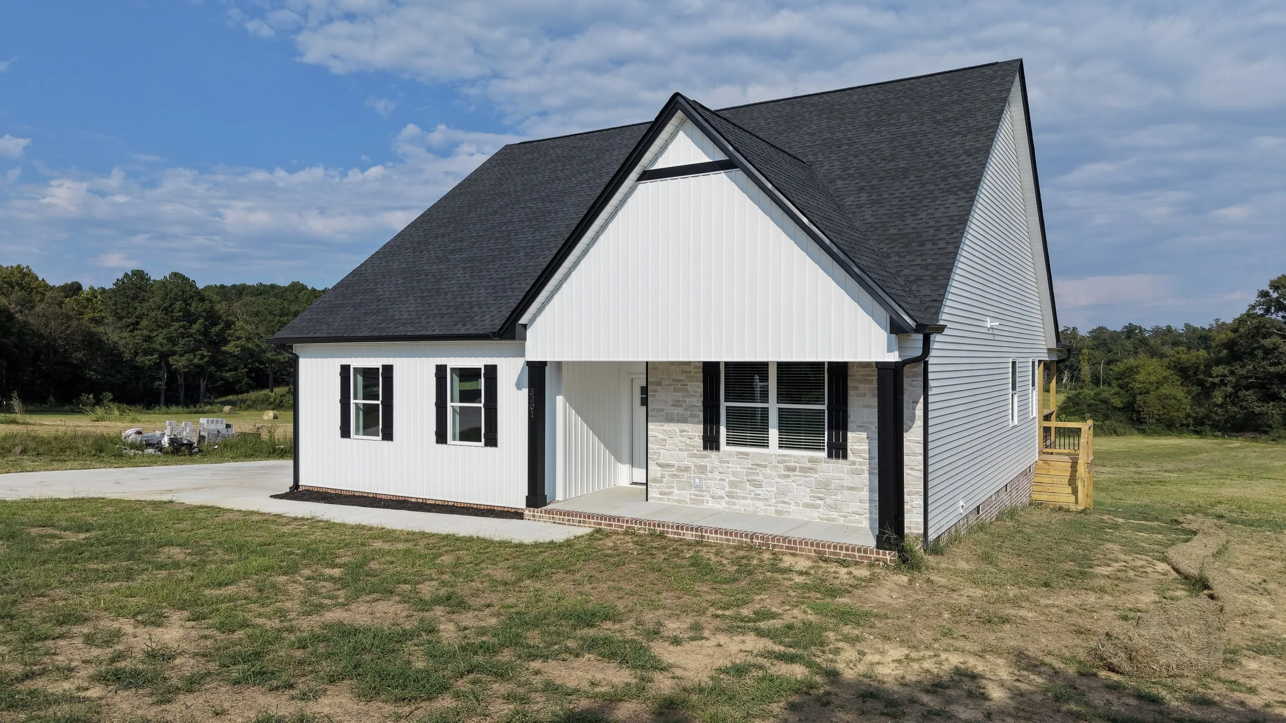 5301_Trewhitt_02_Front_ThreeQuarter_Daylight.jpg