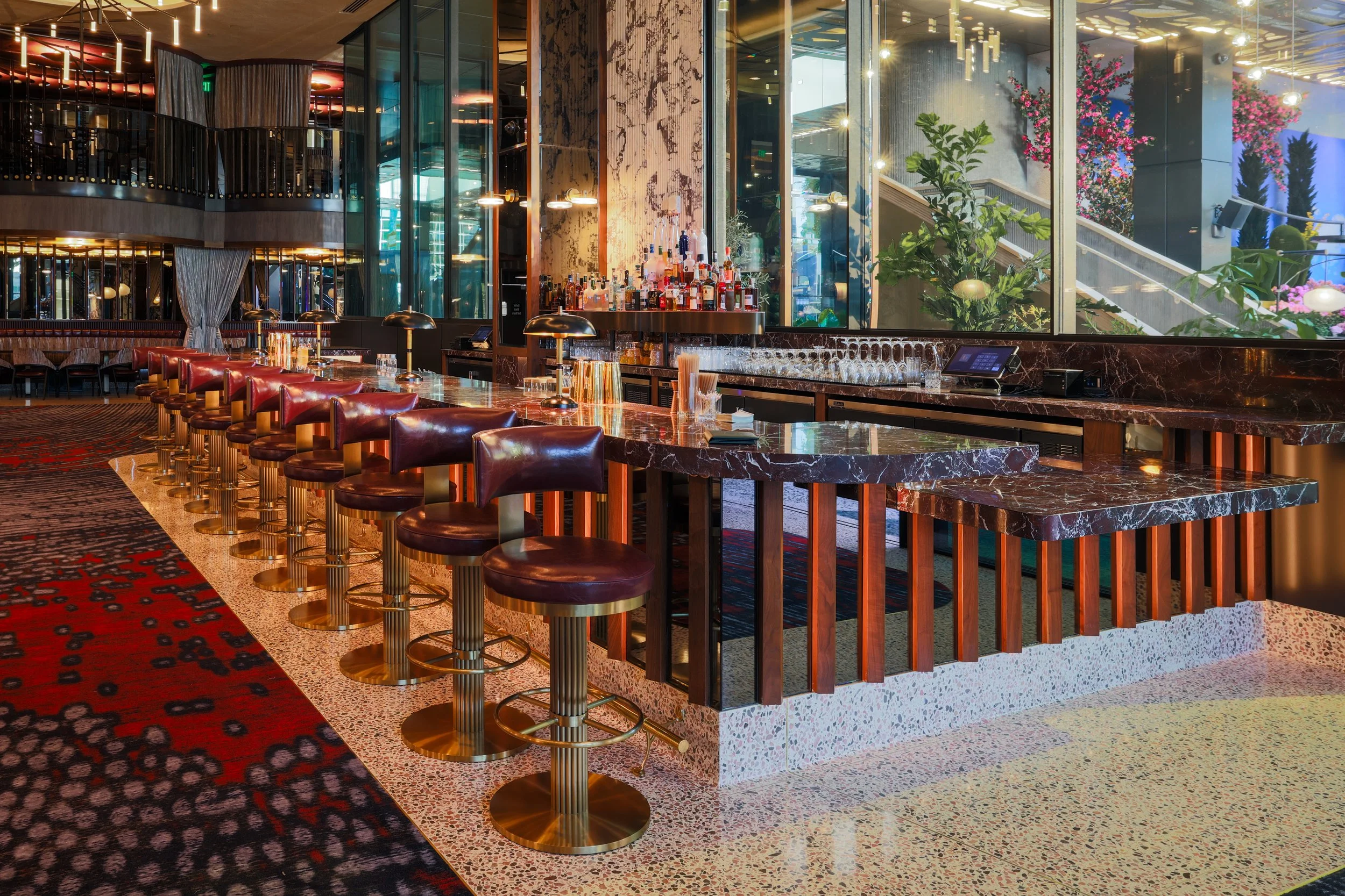 Gravitas _BeverlyHills_bar_03.jpg