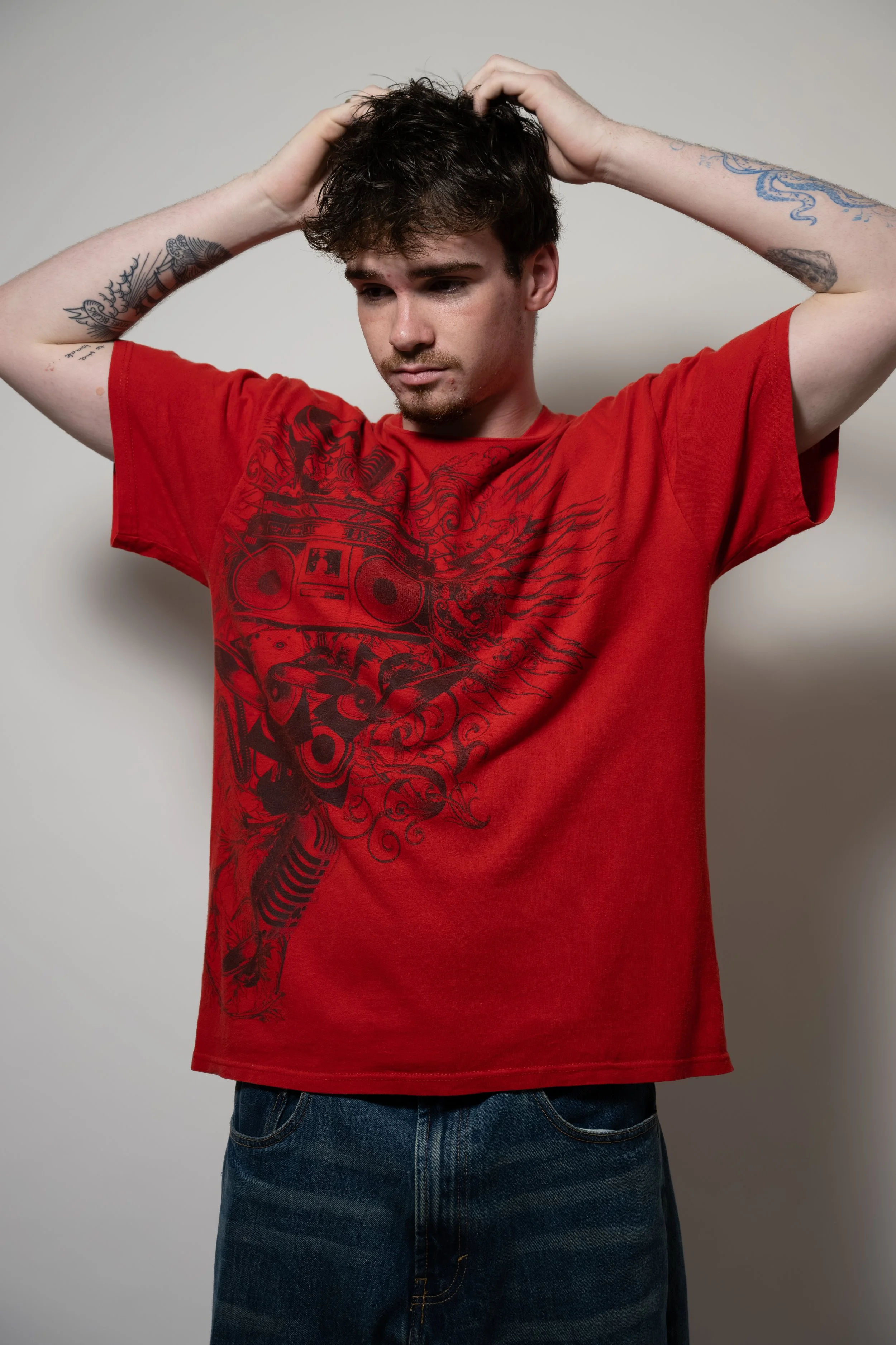 Red boombox graphic tee