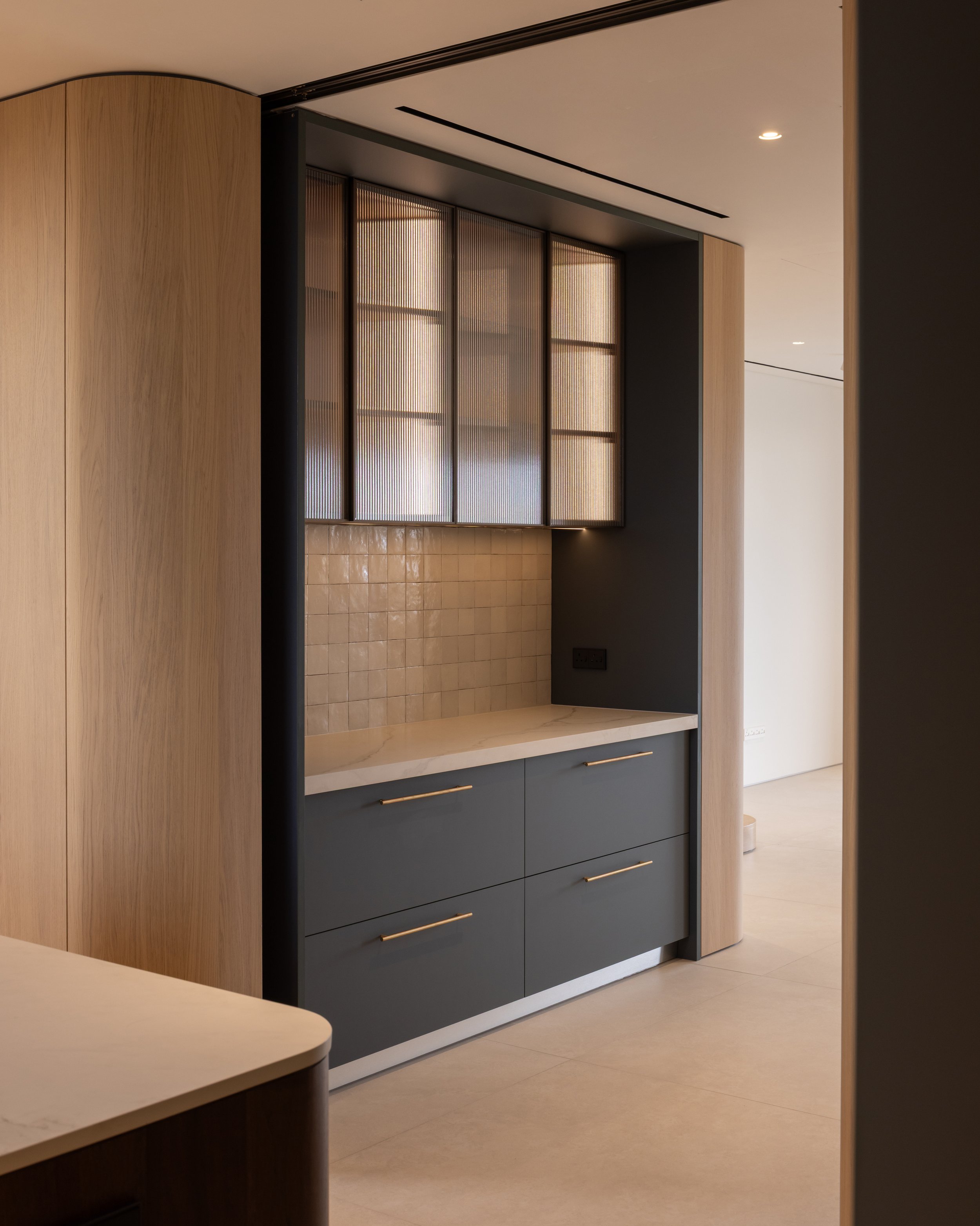 Nassim_Hill_Joao&Nu_Design_Finbarr_Fallon_15.jpg