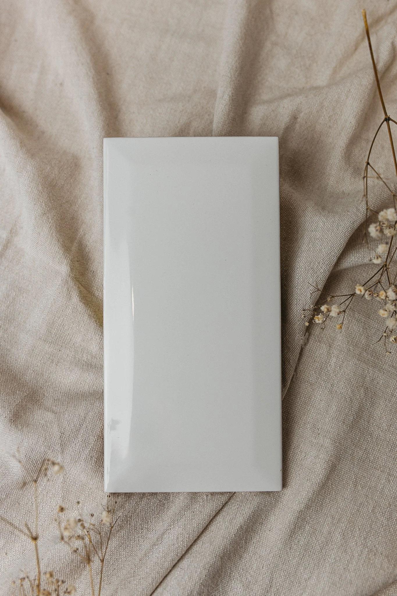 METRO WHITE