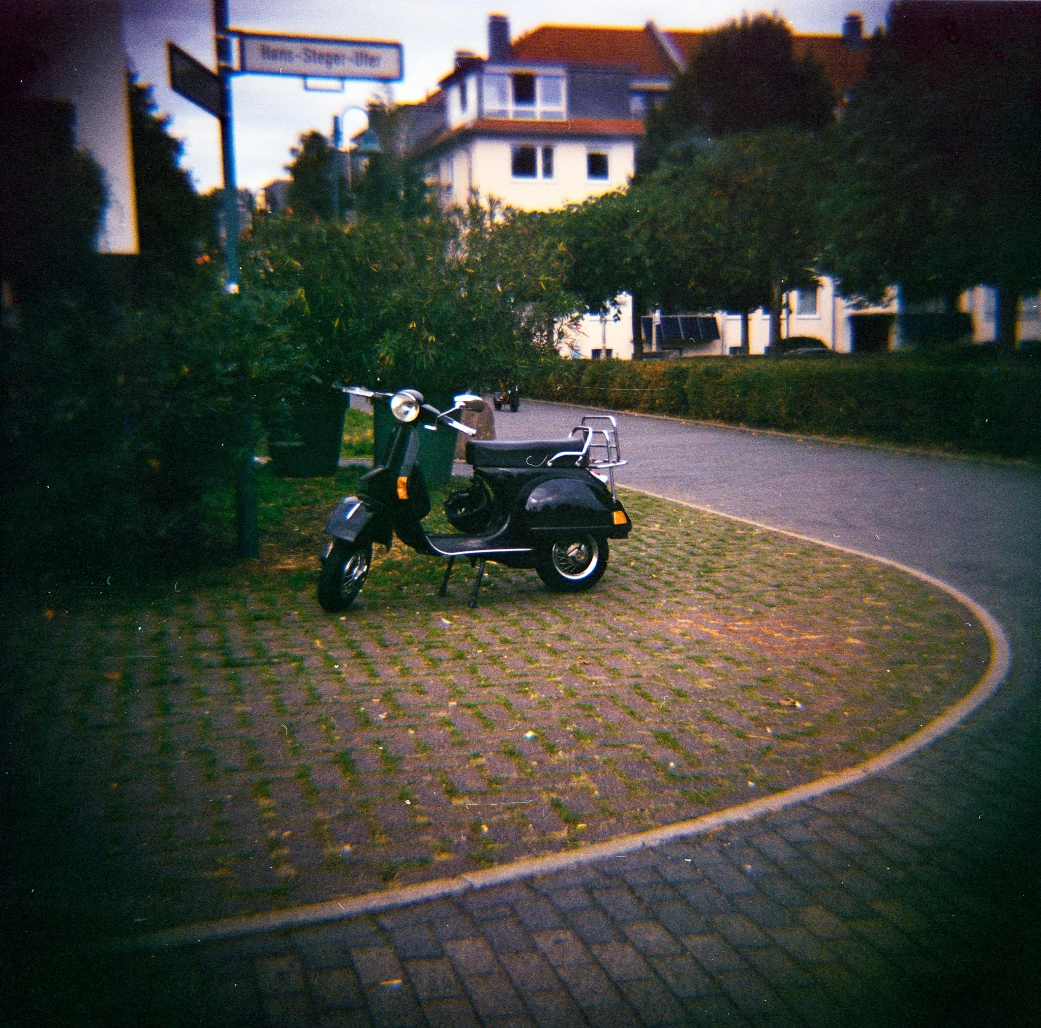 32_2026_DianaF+_KodakGold200-4.jpg