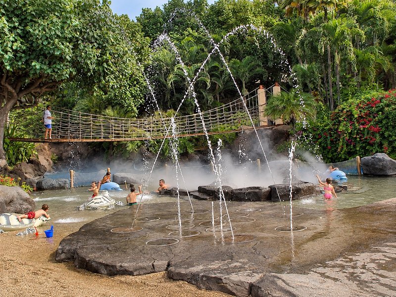 Keiki Lagoon children's splash area at the Hyatt Regency Māui Resort &amp; Spa