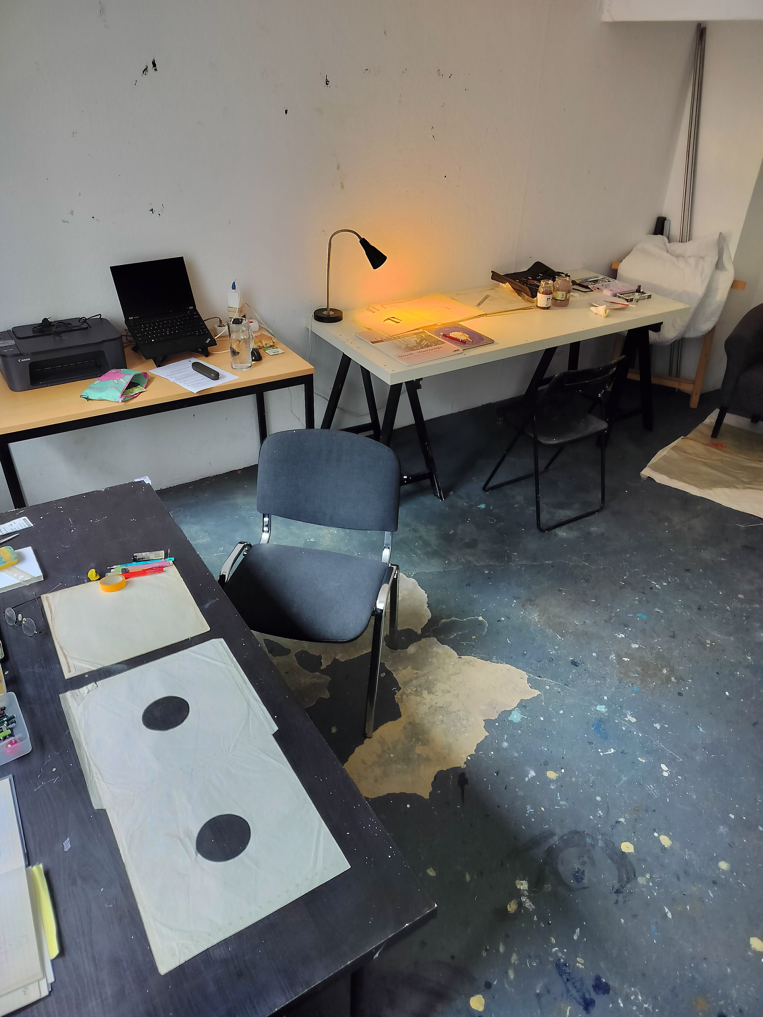 Working on "Reveal" (2024) in the studio at basis e.V. Frankfurt