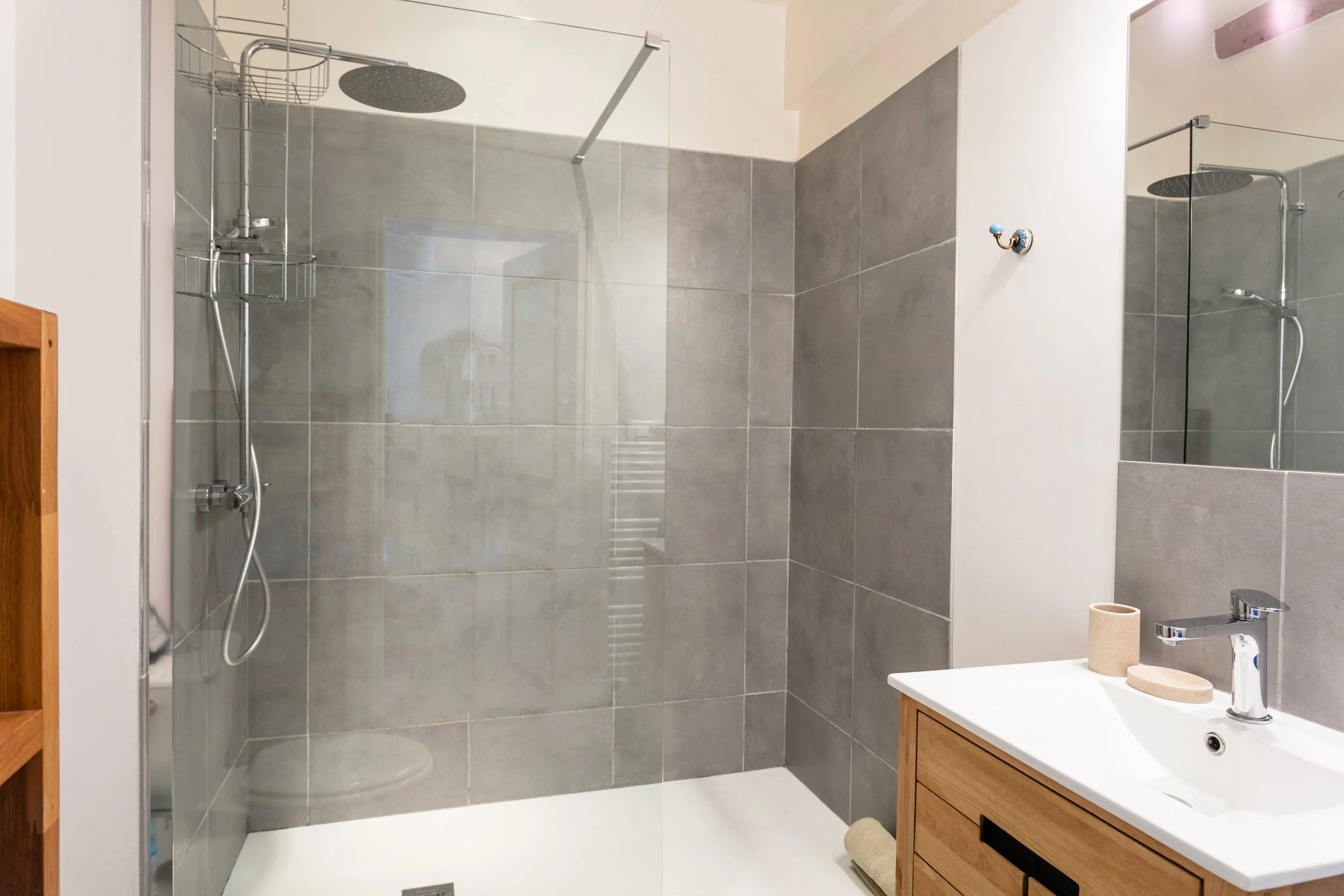 Shower room bedroom 1