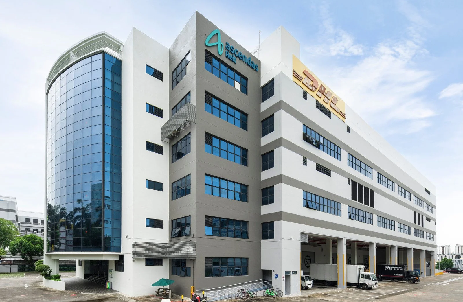 Xilin Districentre