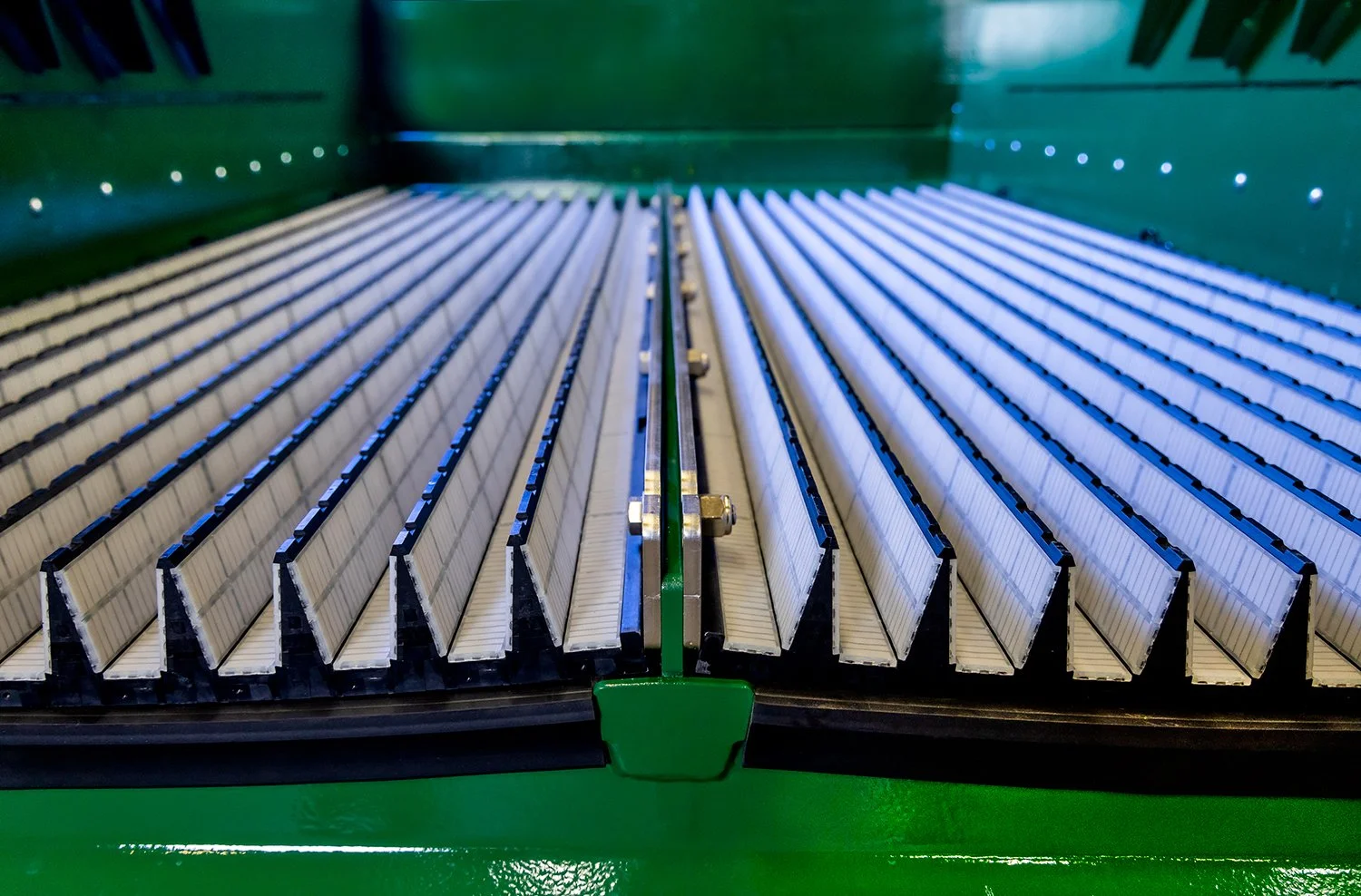 Close Up of Corrugated Polyweb Screen Panels Installed on a Green Shale Shaker
