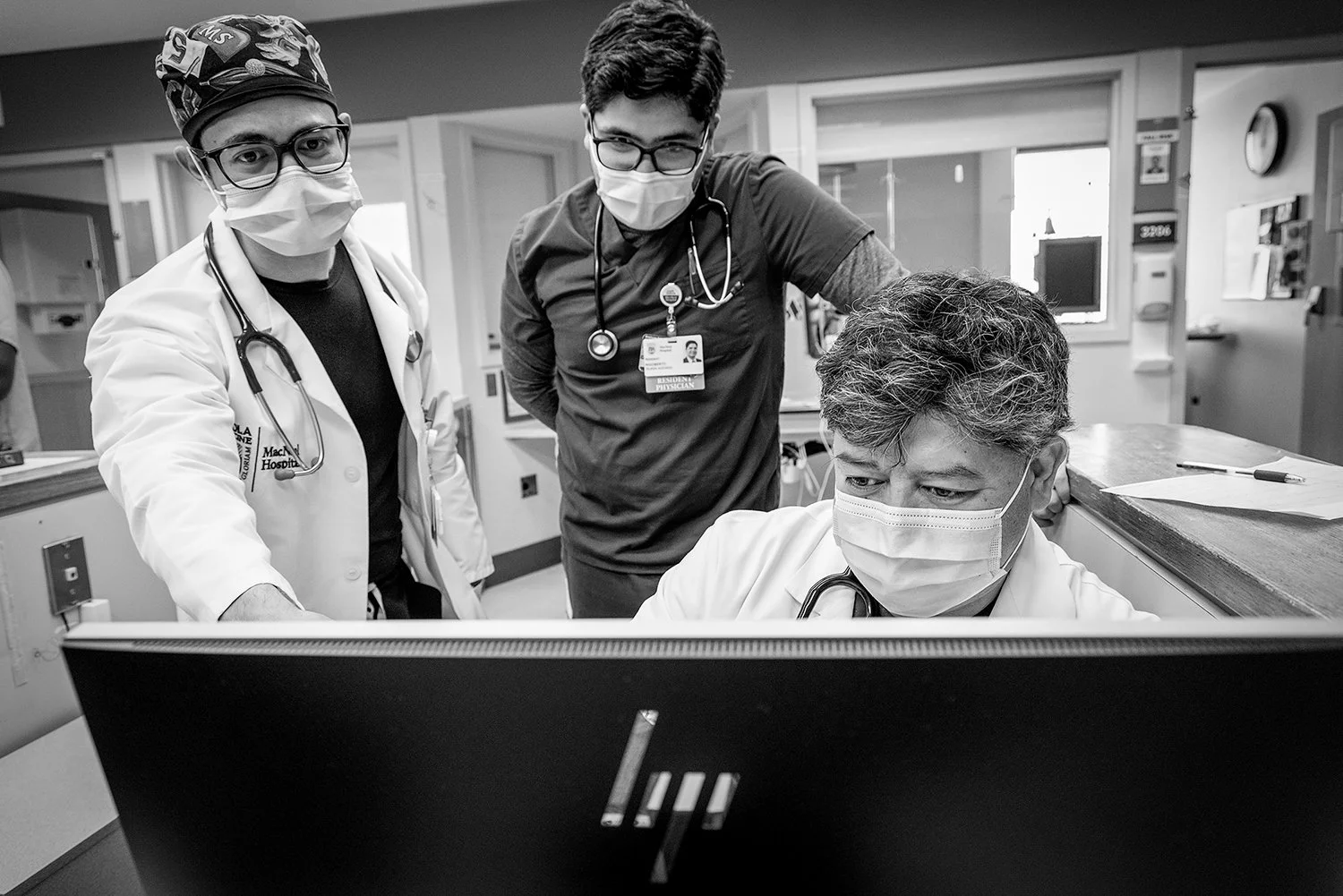 003_3 Docs at computer.jpg