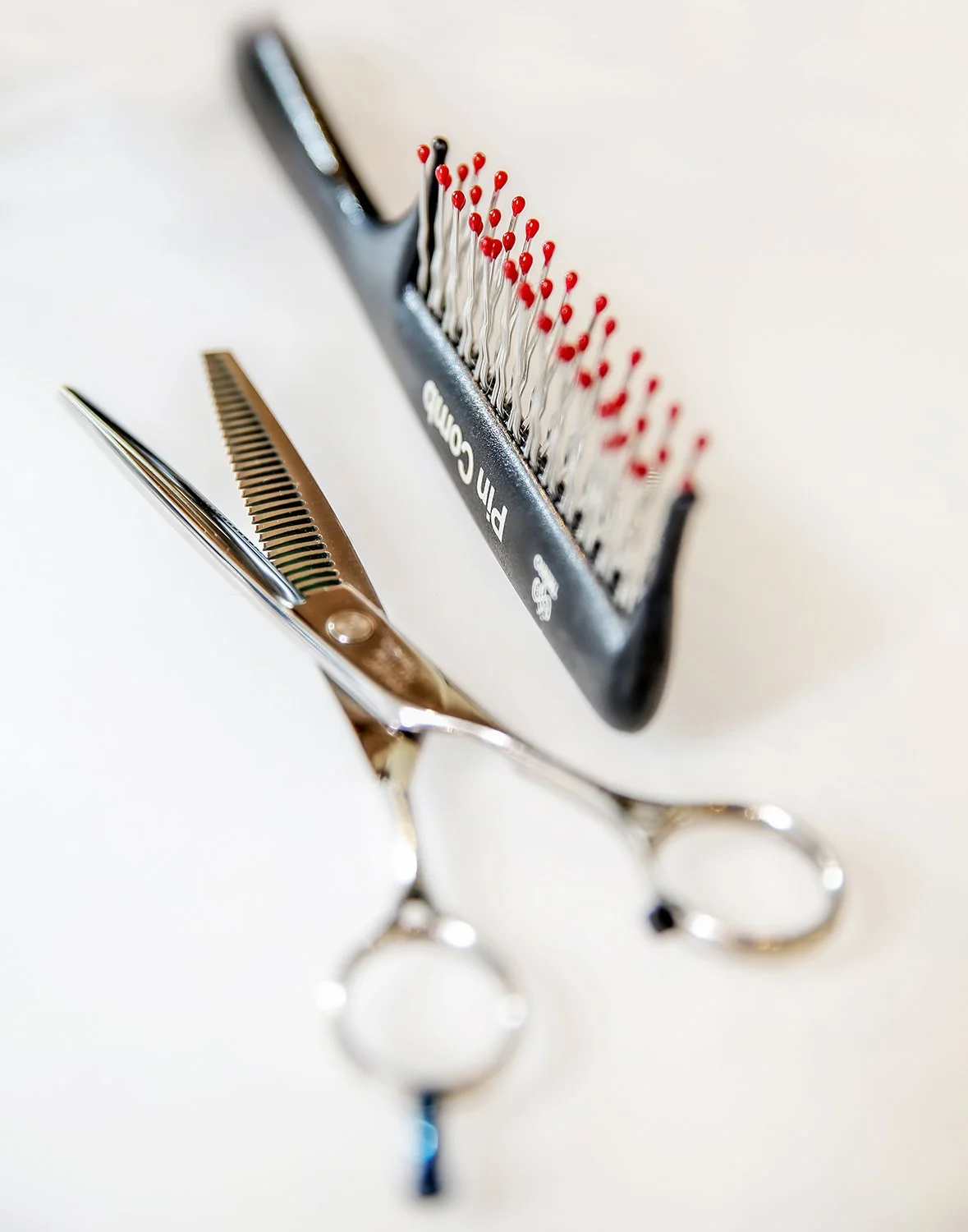 004_Scissors thin brush.jpg