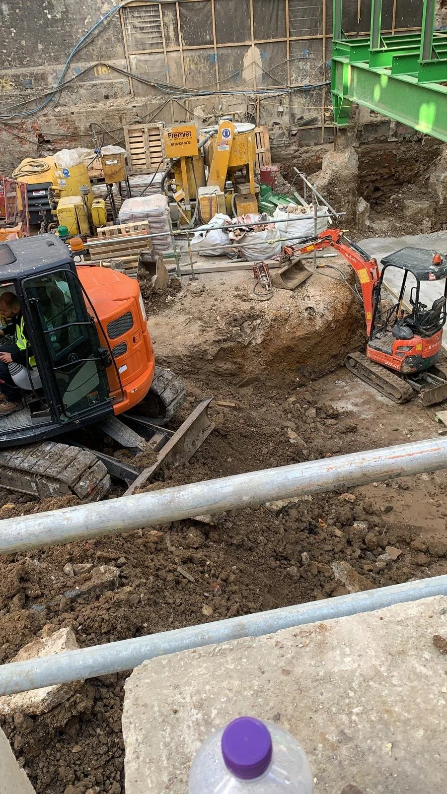 92-piccadilly-substructure-groundworks-mini-excavator-02.jpg