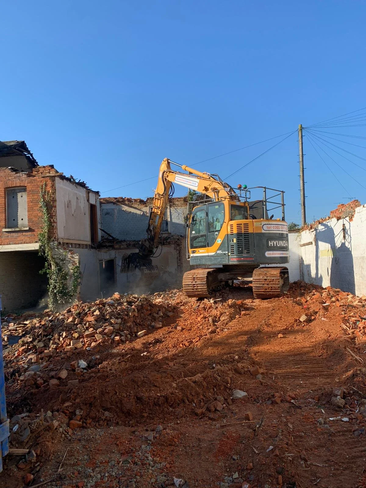 structural-demolition-reading-berkshire.JPG