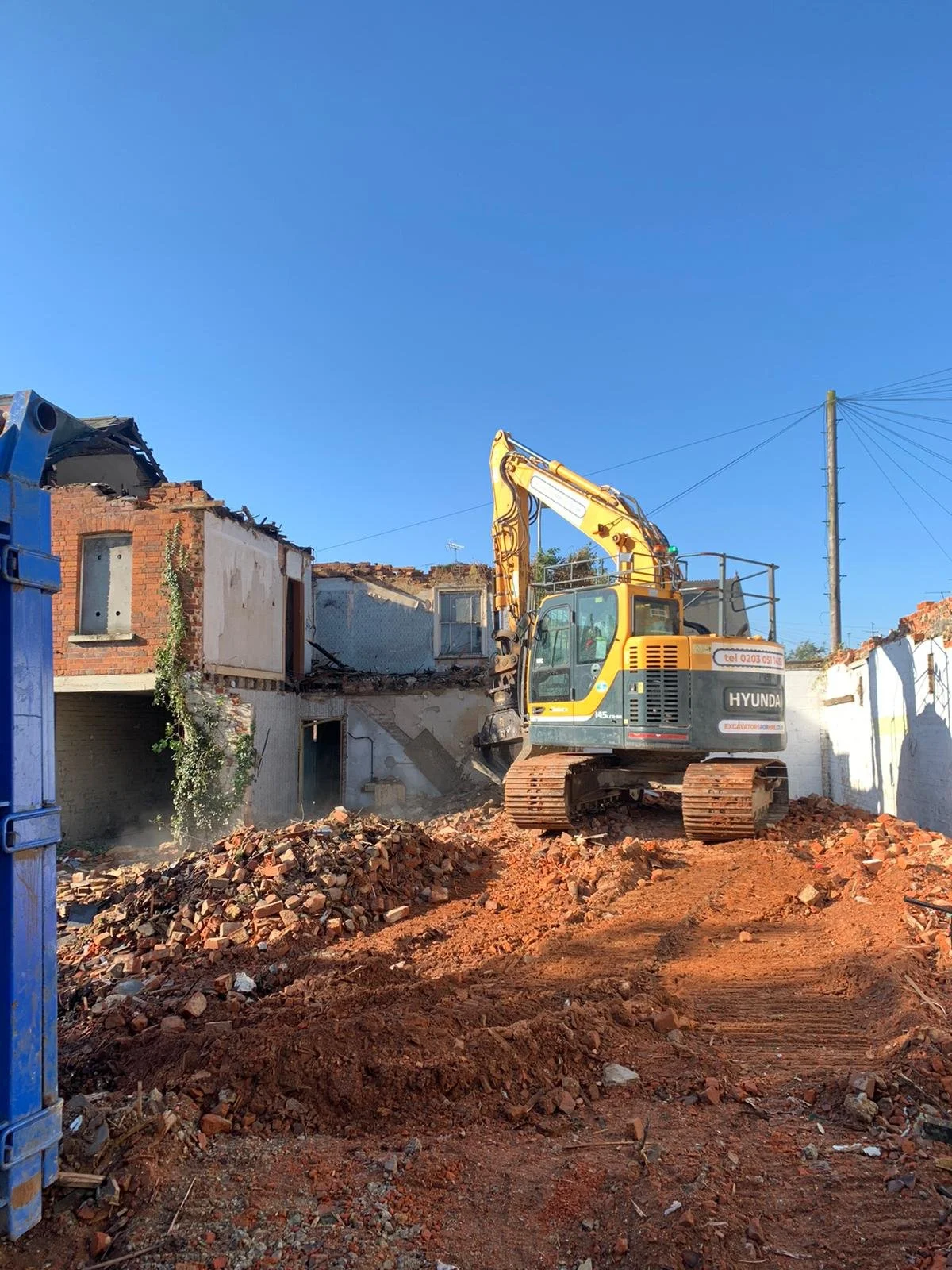 commercial-demolition-and-brick-salvage-reading.JPG