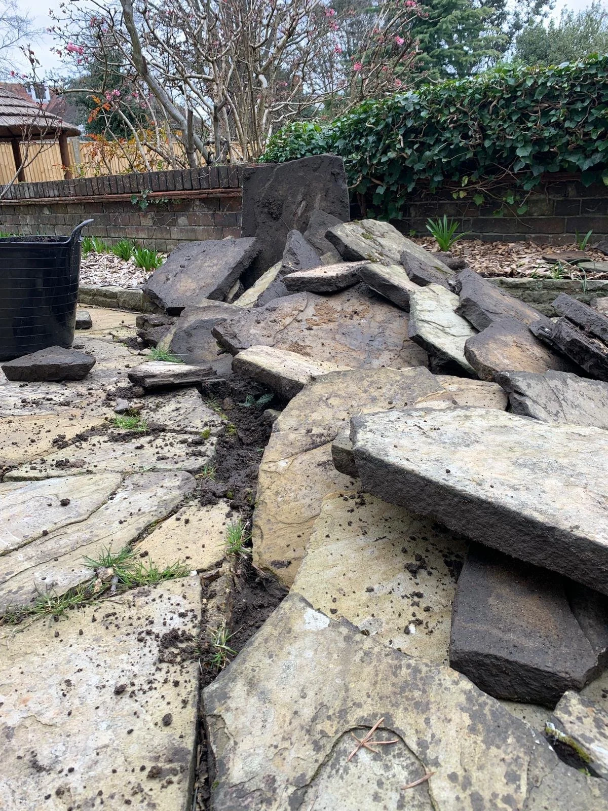 Wimbledon Yorkshire Stone Paving Extraction Project | Eddie Bricks