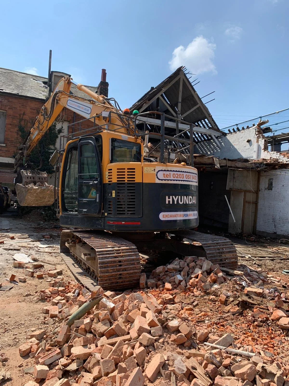reclaimed-red-brick-demolition-reading.JPG