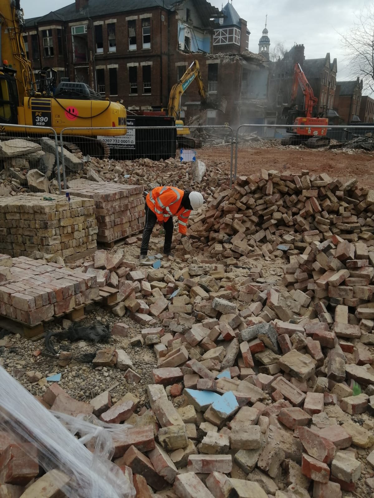 dulwich-hospital-heavy-duty-brick-salvage-operations-10.jpg