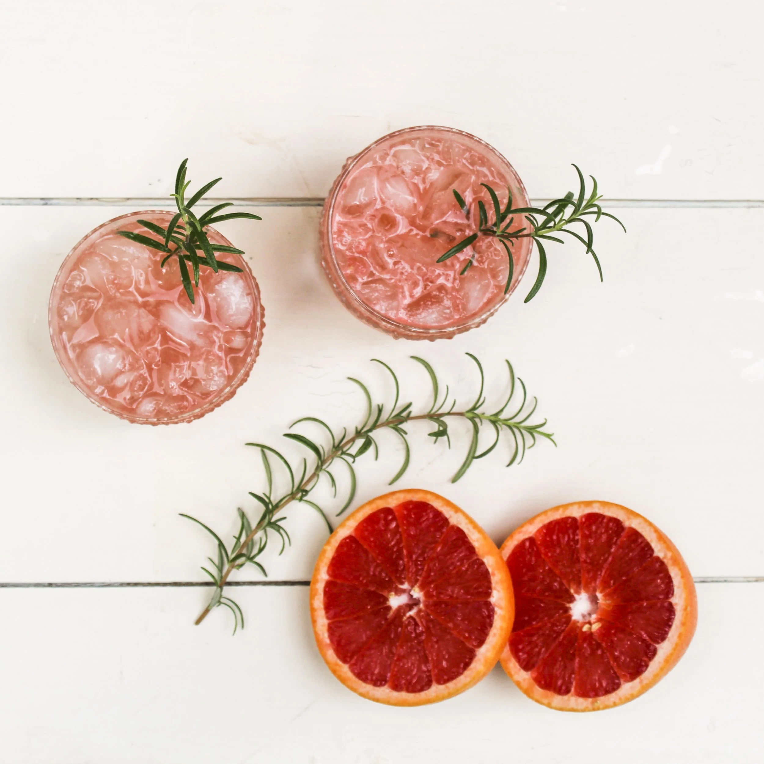 Grapefruit &amp; Tonic Mocktail
