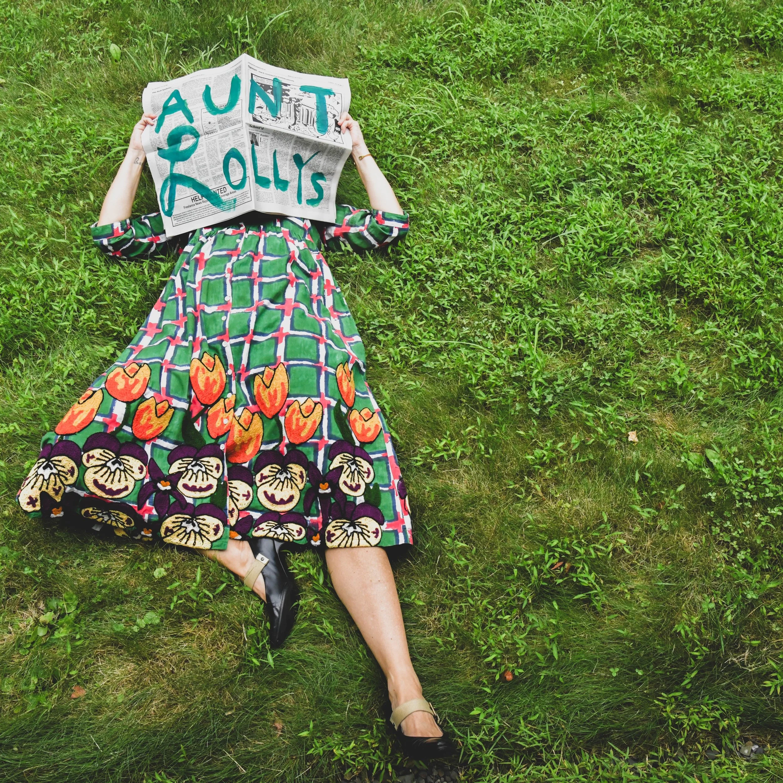 Through a carefully curated collection of clothing, objects, and unexpected discoveries, Aunt Lolly&rsquo;s invites neighbors and visitors alike to play, experiment, and express themselves. 
Be the first to know what's growing 🌱. Newsletter signup a