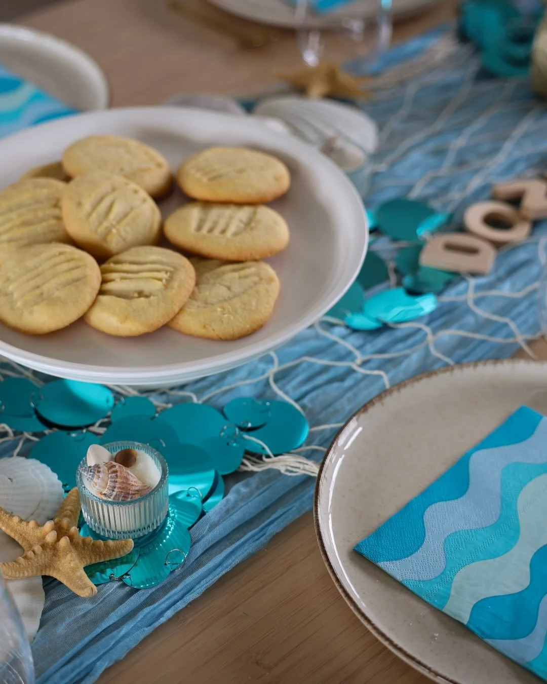 🌊✨ Een eerste blik onder water&hellip; ✨🌊

Met heel veel plezier stel ik jullie mijn allereerste thema voor: Onder Water! 🐠🐚🪸

Hier alvast een paar sneak peeks van hoe de tafel eruit ziet 👀

📸 @storrio_fotografie