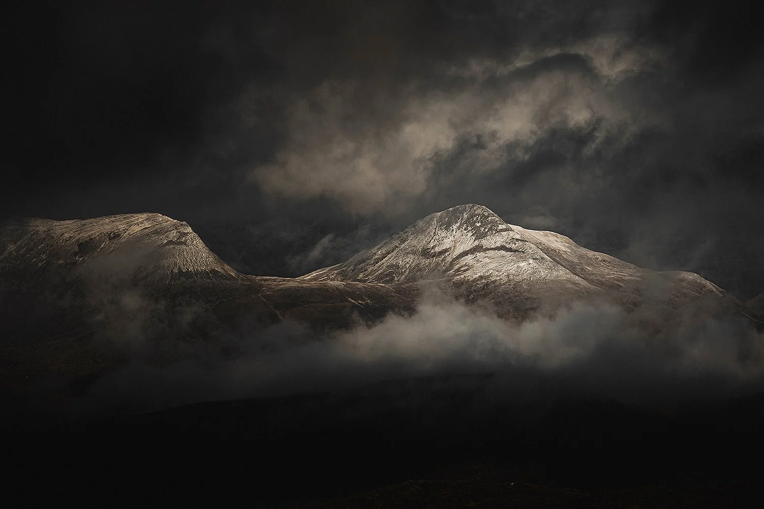 MoodyMunros-Web.jpg