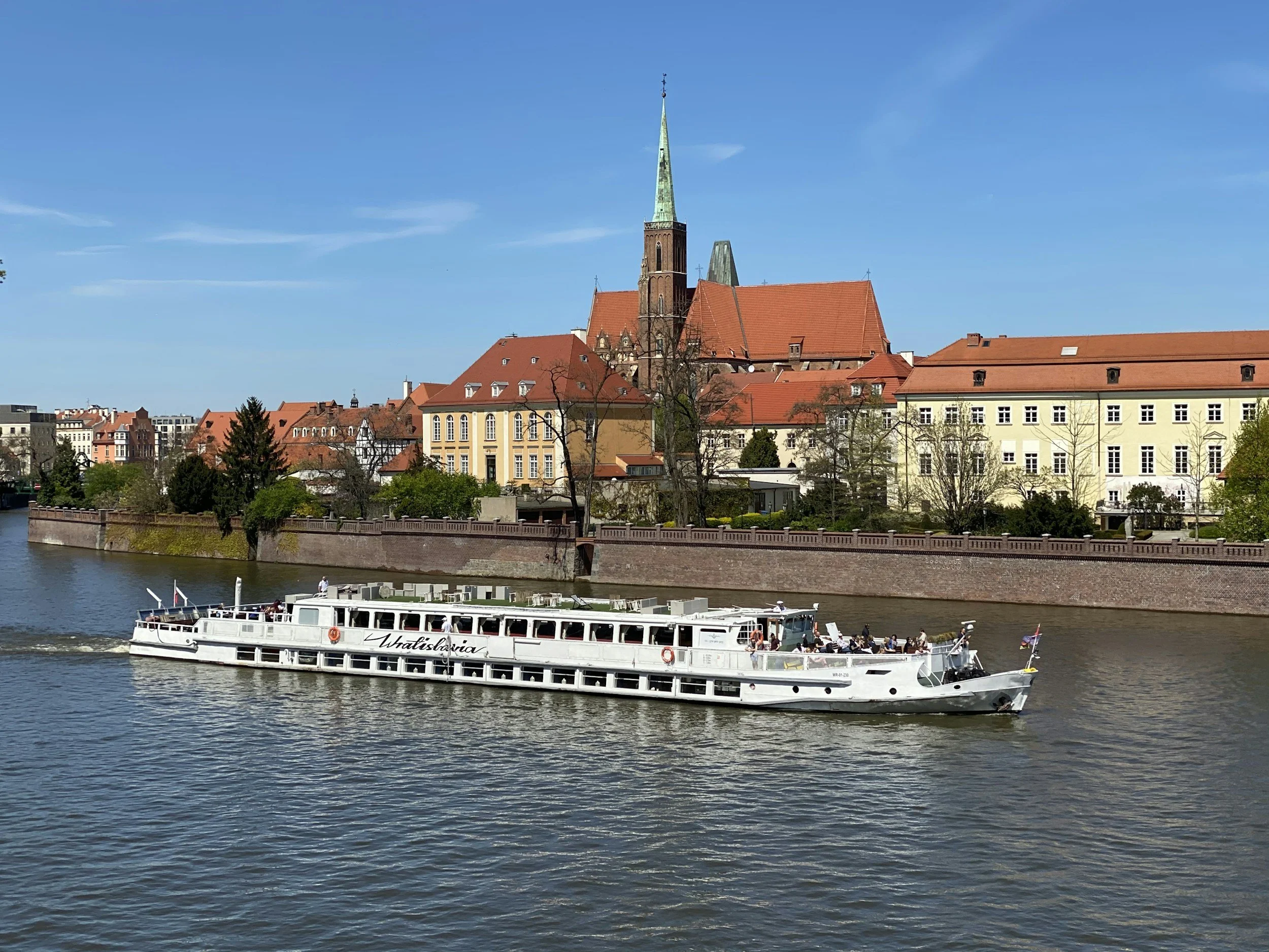 Ocean vs. River Cruises: Which Journey Is Right for You?