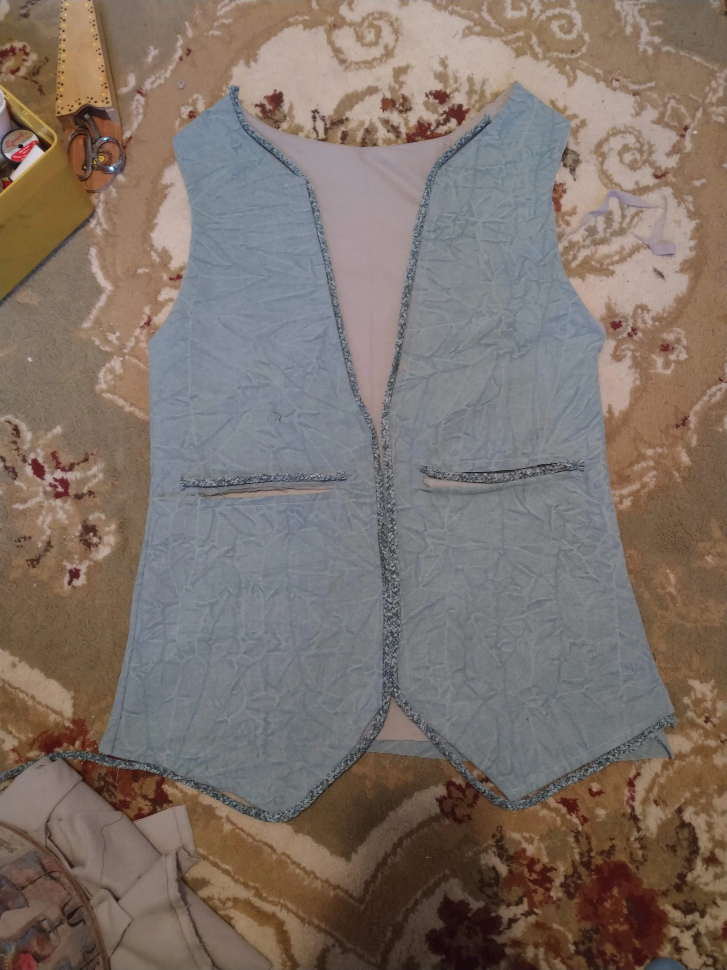 Vest
Original Design - Machine sewn fleece
2023
