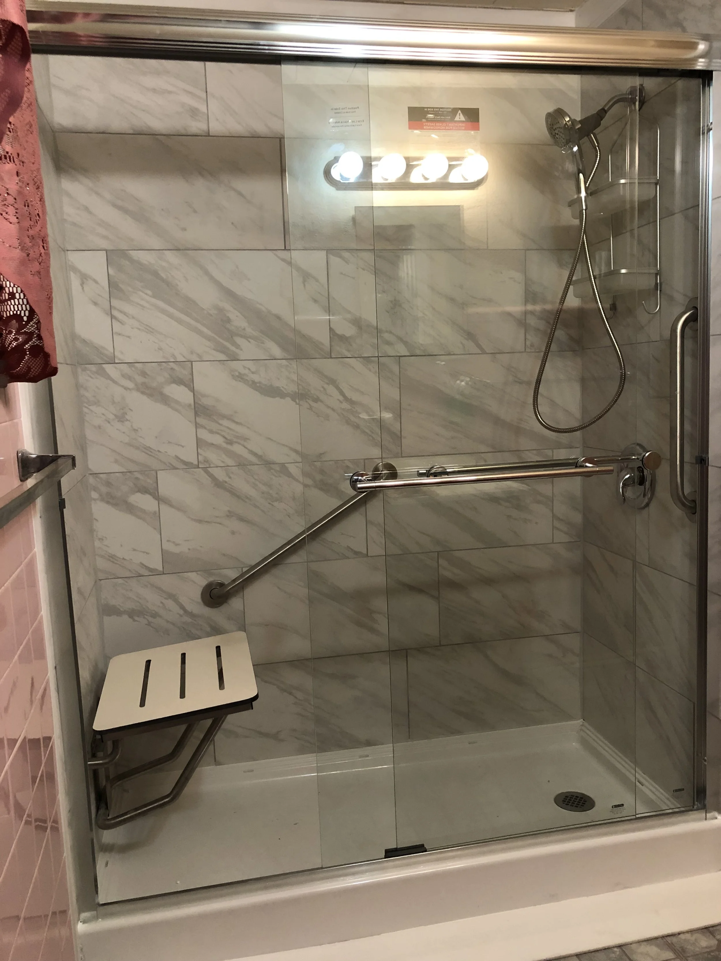 Shower with bench.jpeg