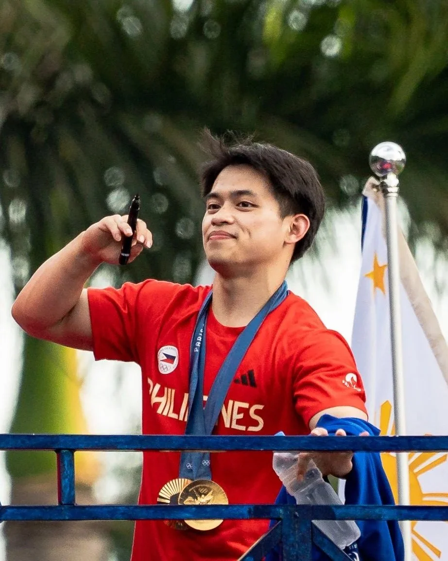 Aug+14+-+Homecoming+Olympians+Parade-2.jpg