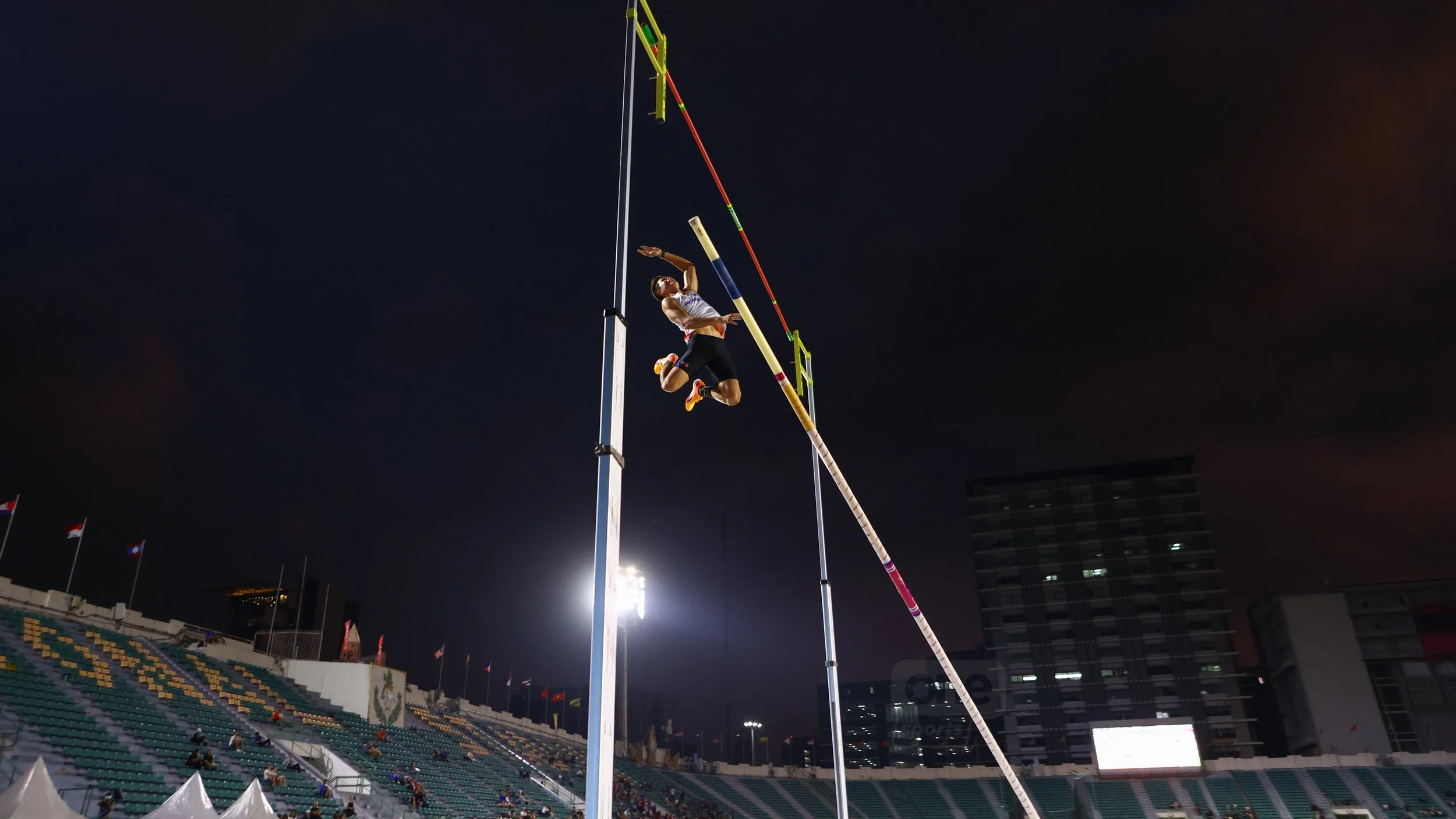 Chasing Height in the 33rd SEA Games.jpg