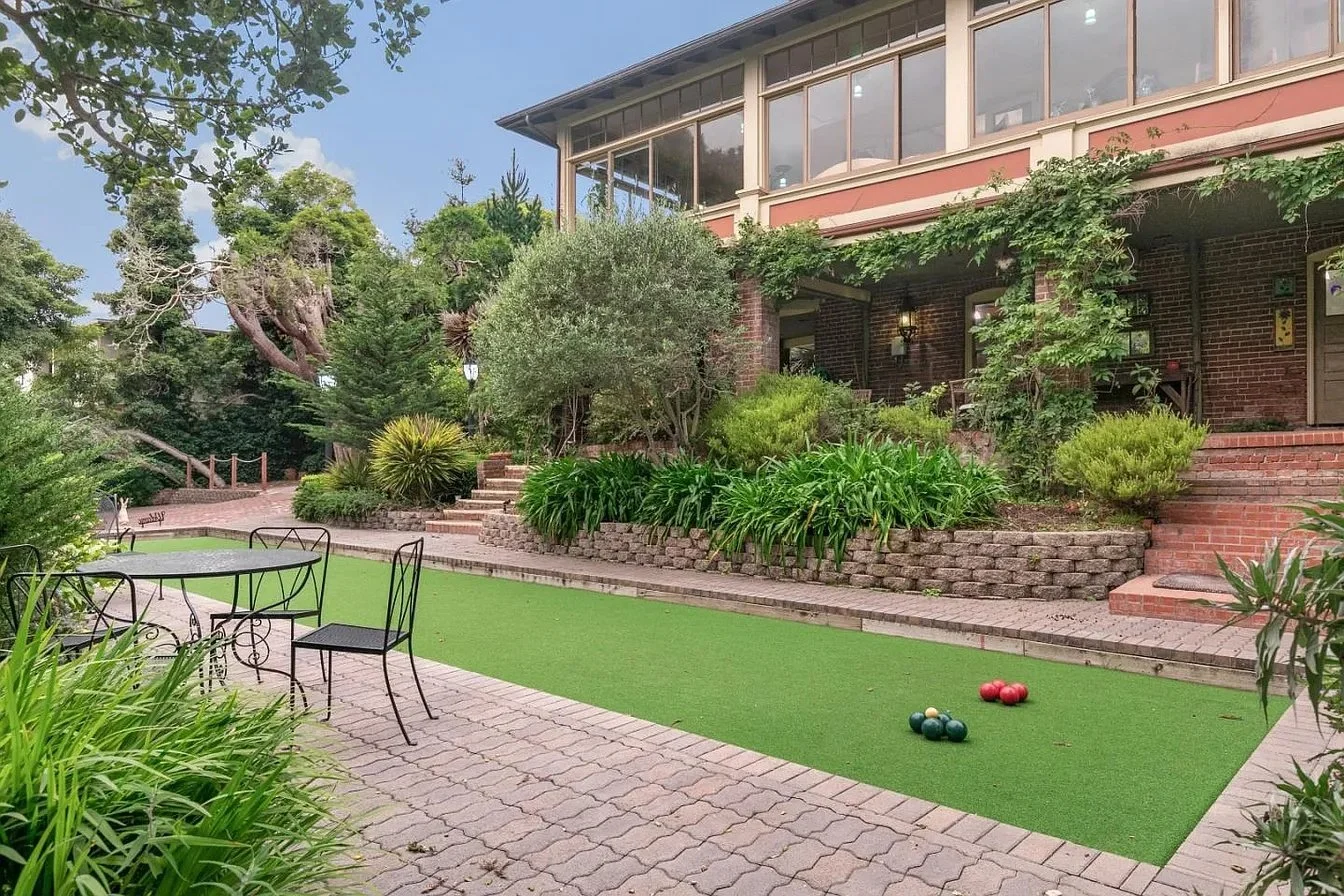 Garden Bacce Ball Court