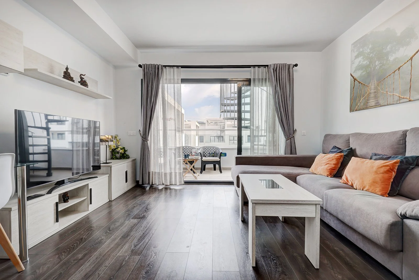 Living room 2