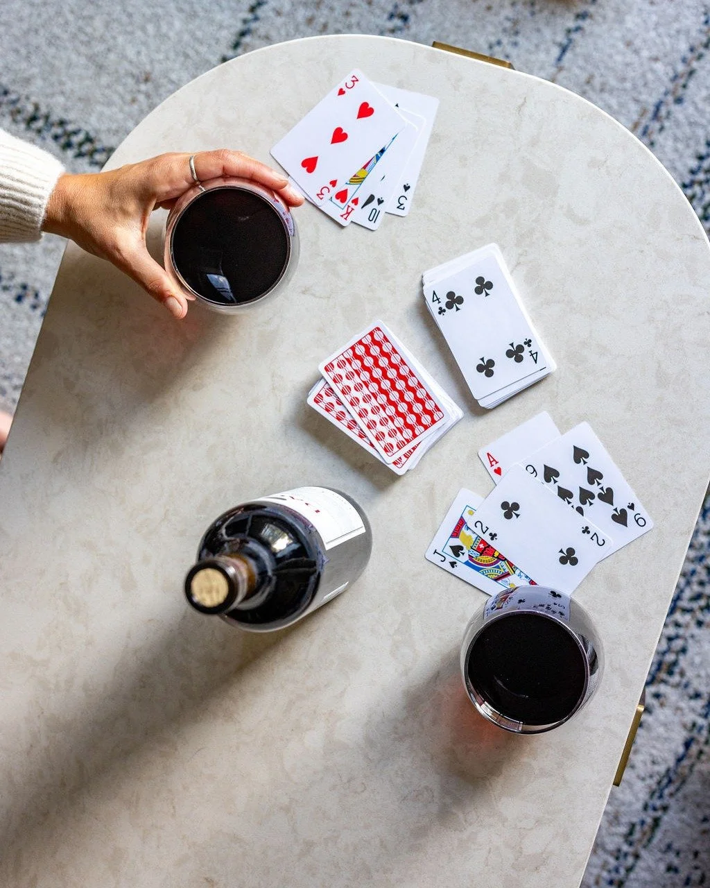 One last round before tomorrow's adventure.
ㅤ
Adventure by day. Good company and quiet evenings at The Newberry by night.