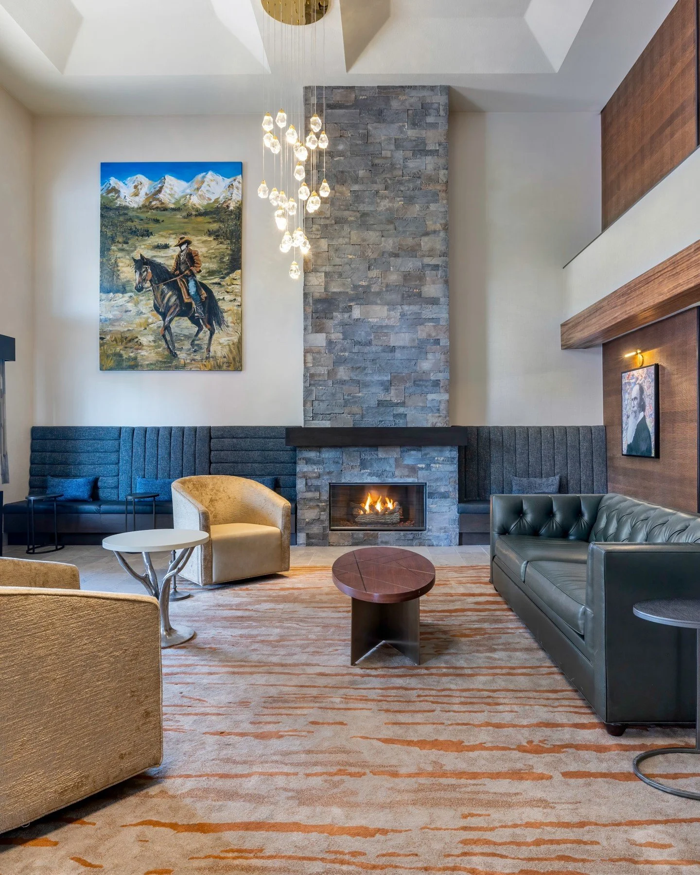Equal parts cozy and contemporary.
ㅤ
From the fireplace lounge to thoughtfully designed spaces throughout the hotel, every detail is made for slowing down after a day well spent in Bend.
ㅤ
Plan your stay via the link in bio.
