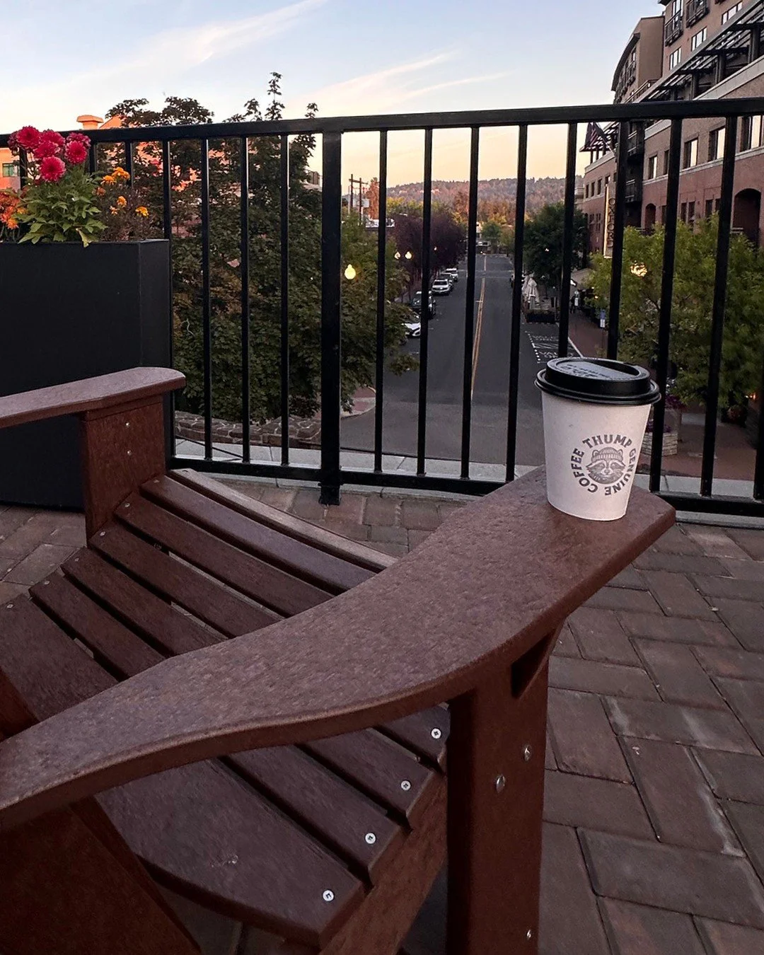 Fall mornings in Bend are meant to start slowly. ☕️🌲
A warm cup of coffee, crisp air, and a balcony all to yourself before heading out to see where the day takes you.
Stay awhile at The Newberry.