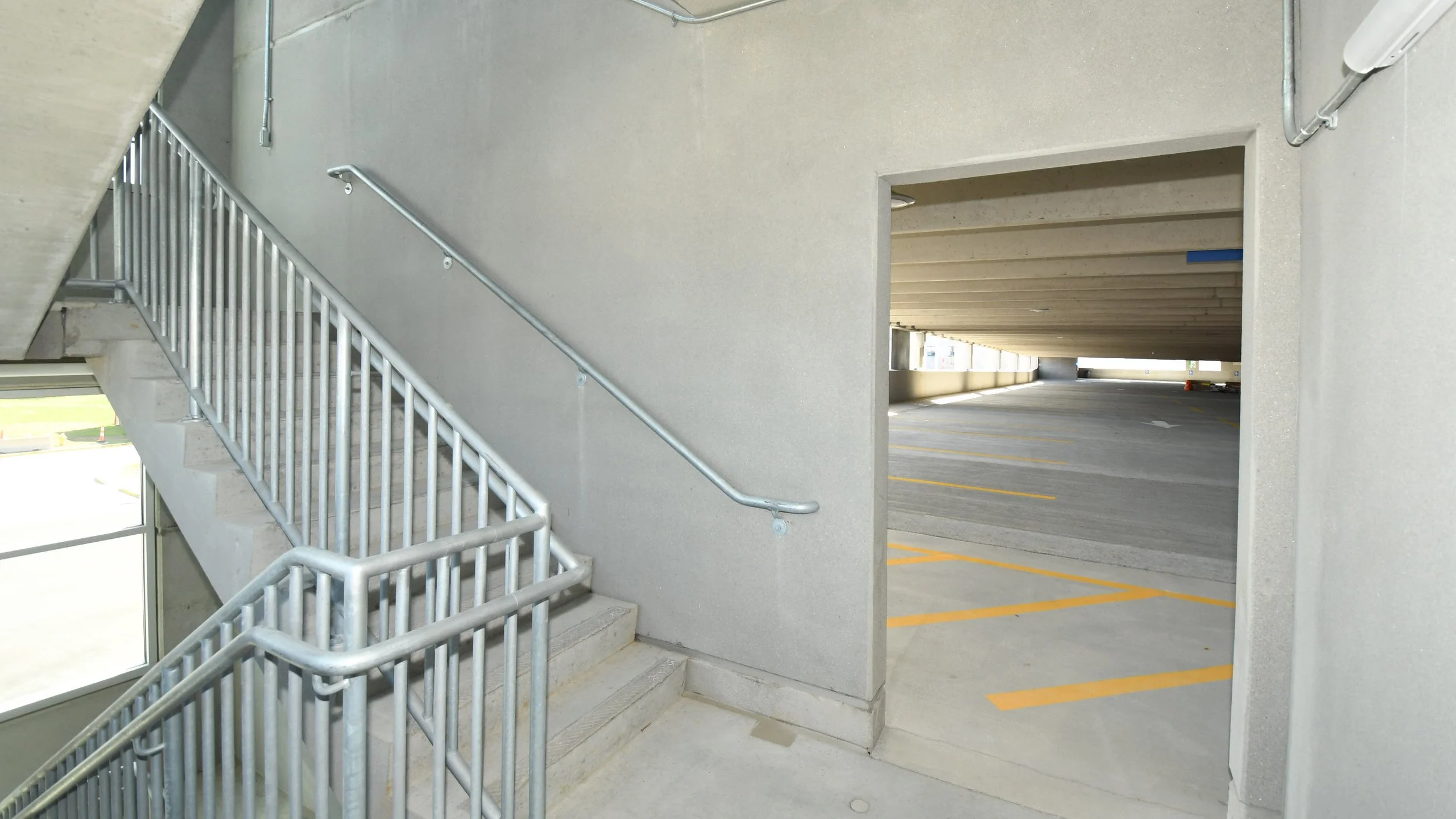 Interior - 01