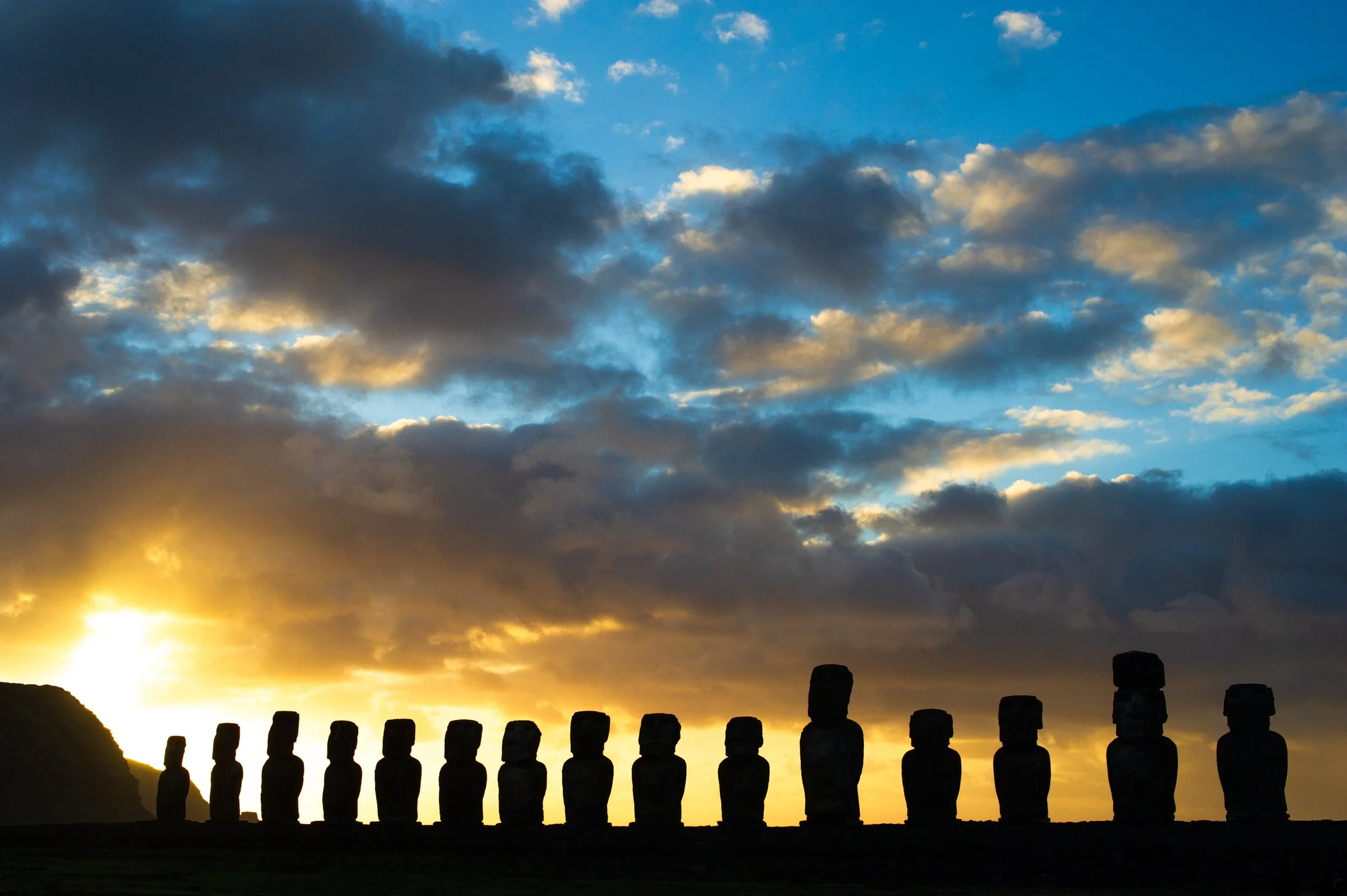 Sunrise at Ahu Tongariki