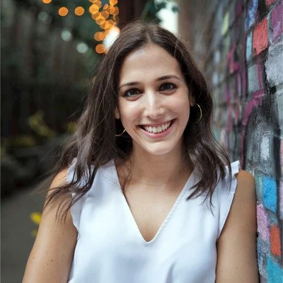Ariel Wallins, LCSW, therapist specializing in OCD and trauma therapy