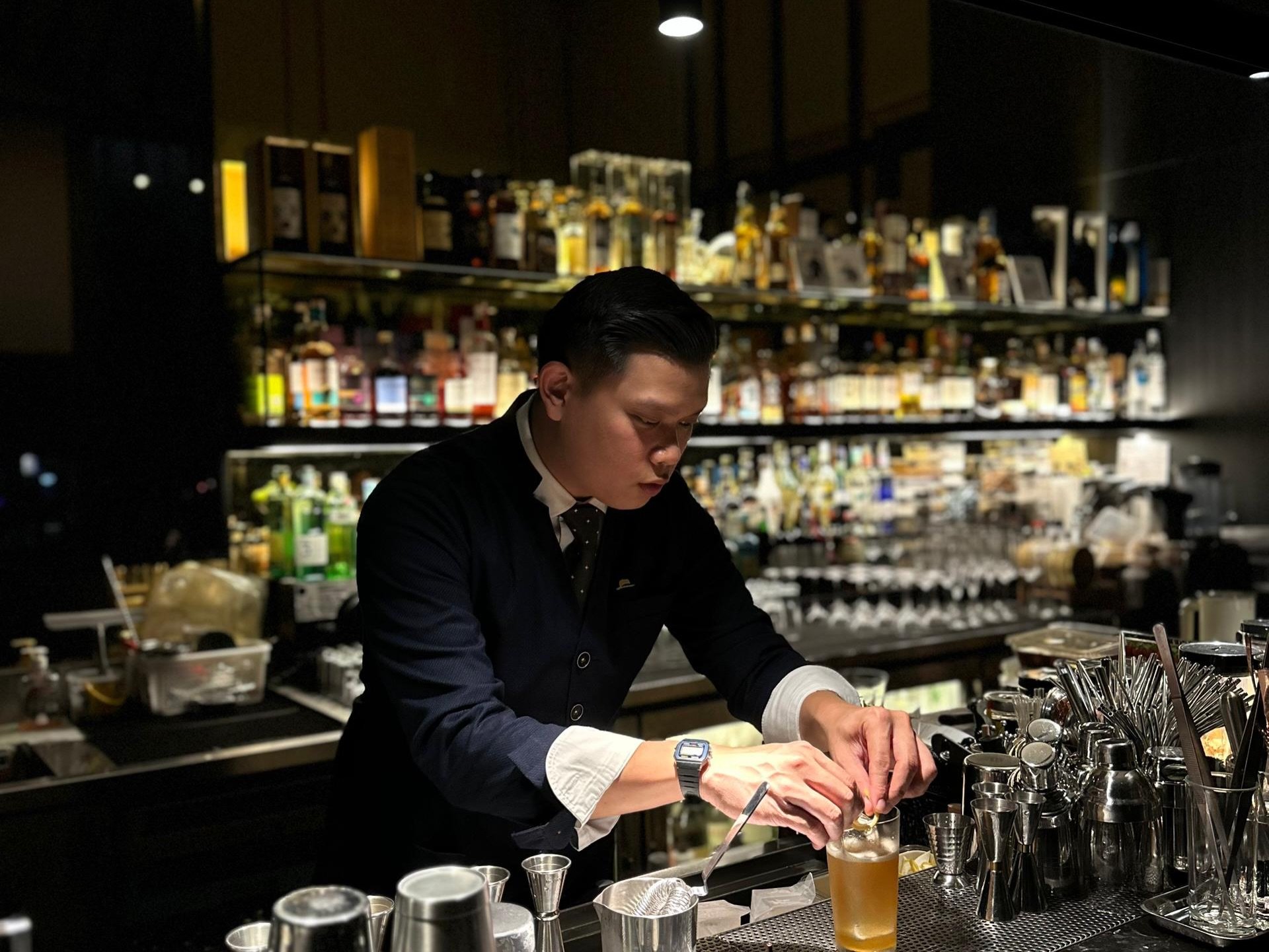 What a night 🎉🥂

Thank you Bā by Kinugawa for inviting us for the &ldquo;Pop-Up Shift&rdquo; Aspiring Local Bar Talents.

Big love to everyone who dropped by, said hi, shared a laugh and raised a toast with us. 🎩✨

#frankskl#findthehat#popupshift