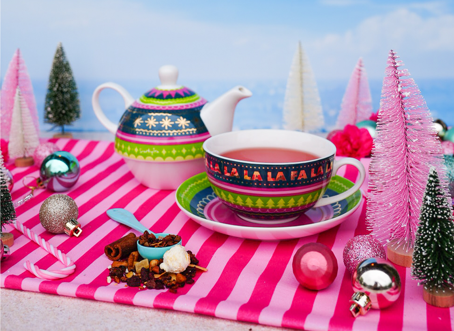 holiday teapot 1.png