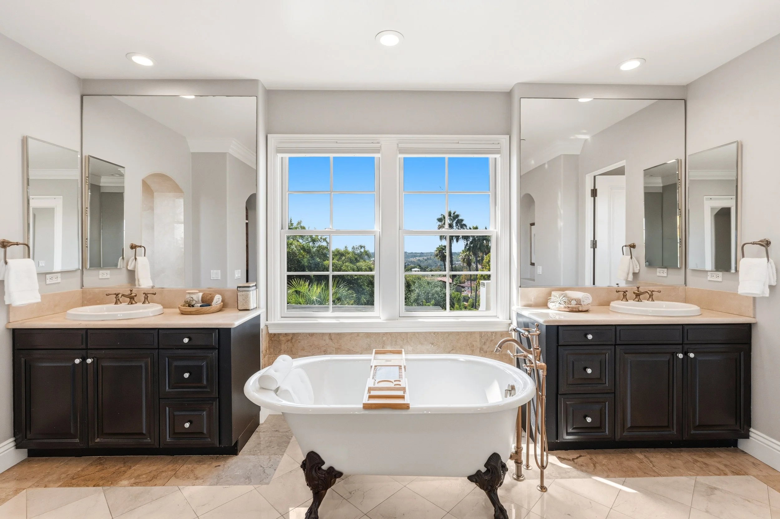 A9M_087_7946 Kathryn Crosby Ct.jpg