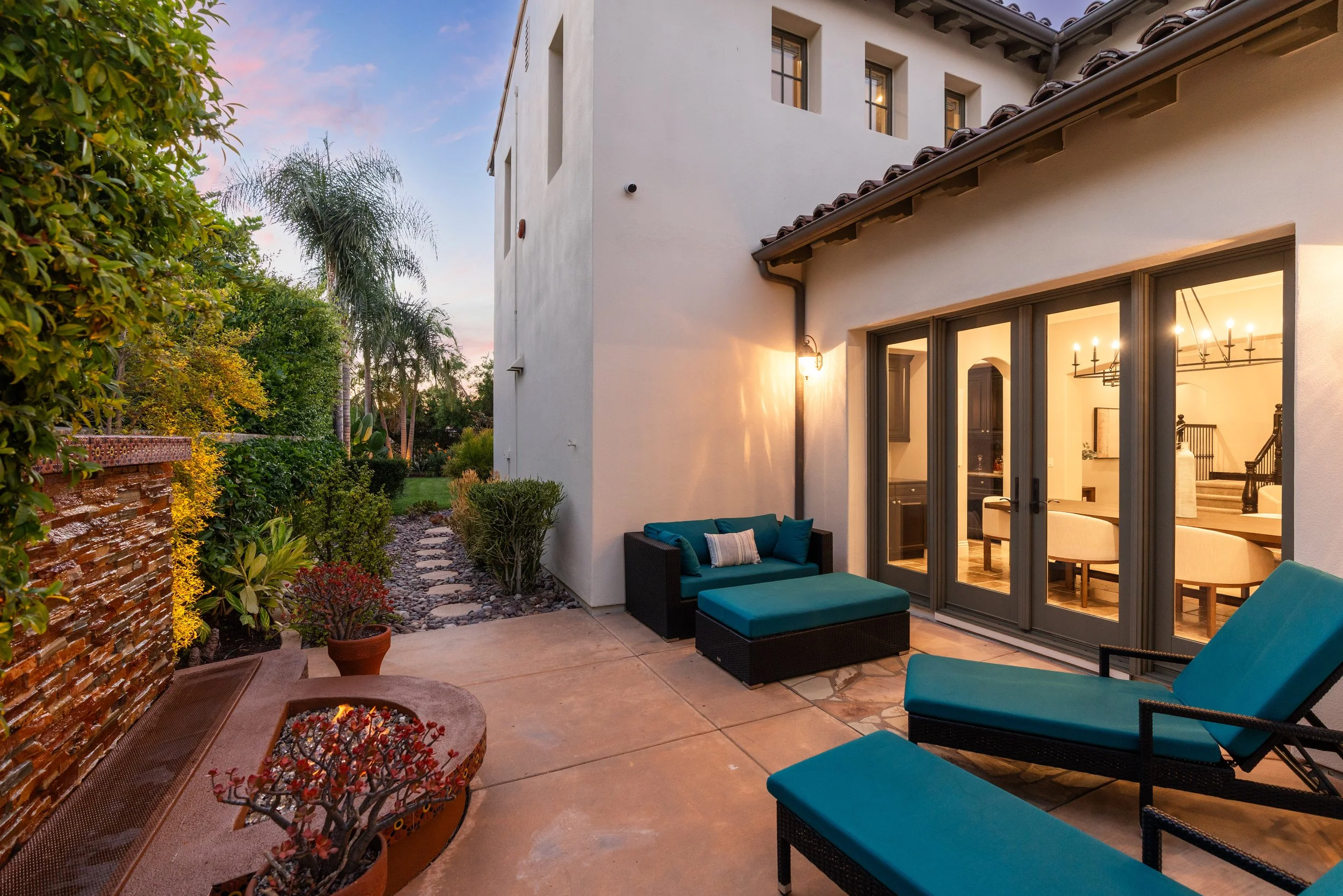 A9M_020_7946 Kathryn Crosby Ct.jpg