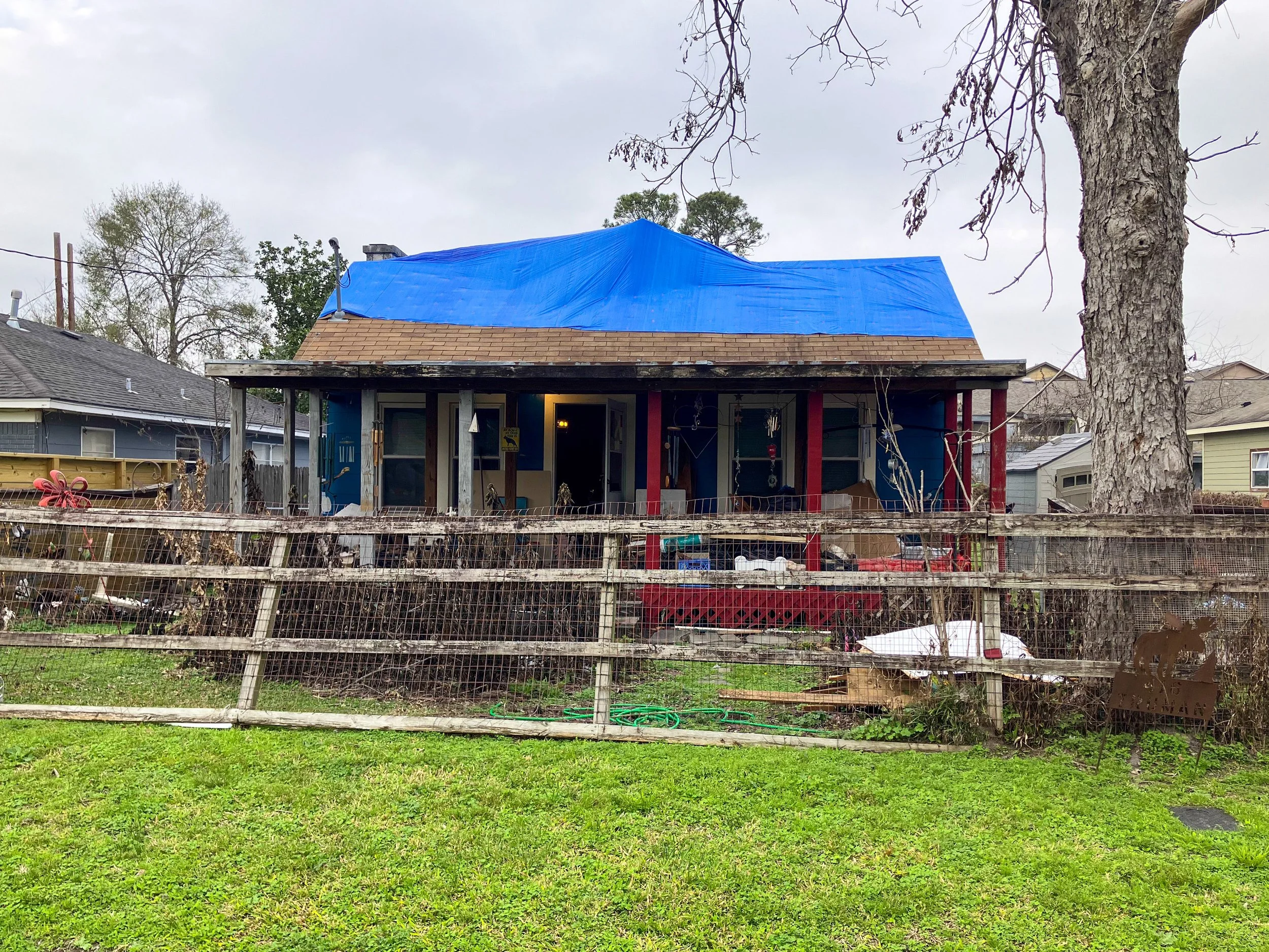 fallen-tree-damage-roof-damage