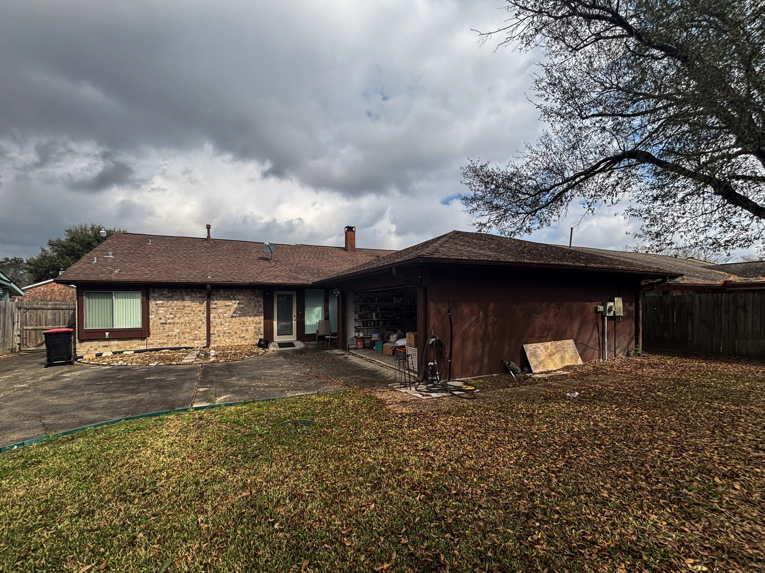 outdated-distressed-home