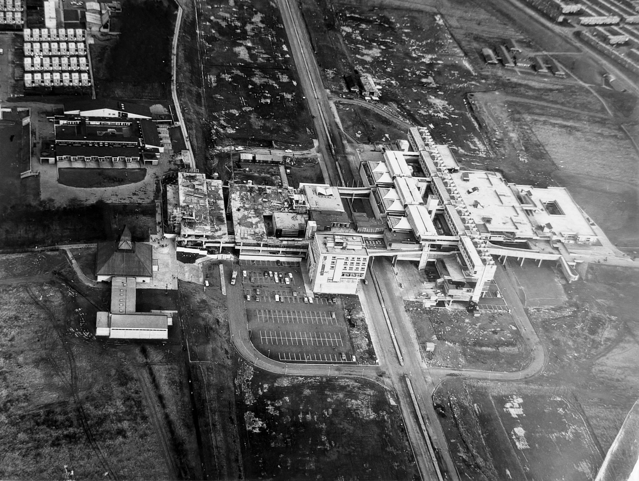 Aerial shot of the Town Centre, with Phase 2 under construction. Photo taken from CDC Collection, held in NLC Archives.
