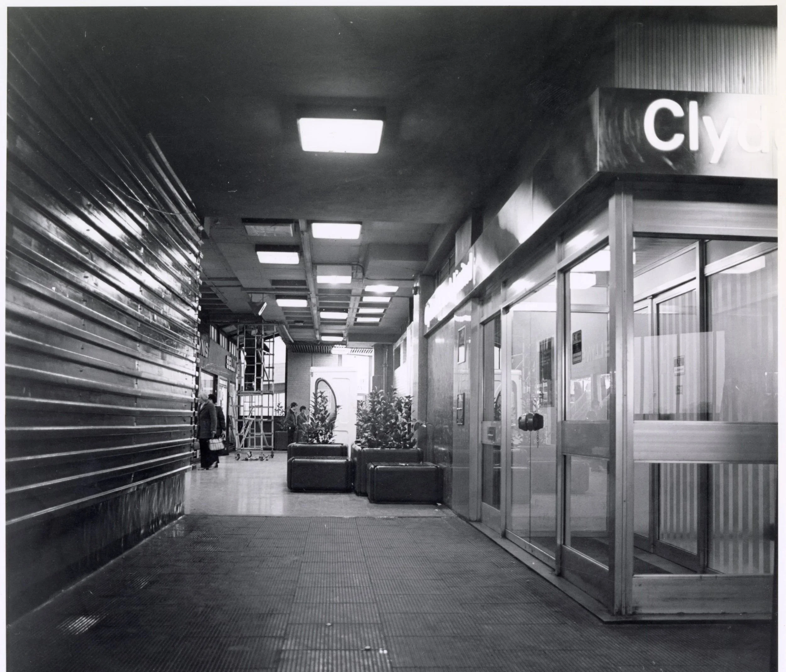 Clydesdale Bank in the Phase 1 mall. Photo taken from CDC Collection, held in NLC Archives.