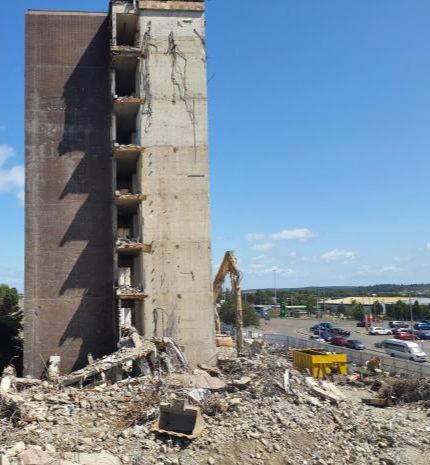 https://www.glasgowtimes.co.uk/news/25300249.demolition-cumbernaulds-fleming-house-nearing-completion/