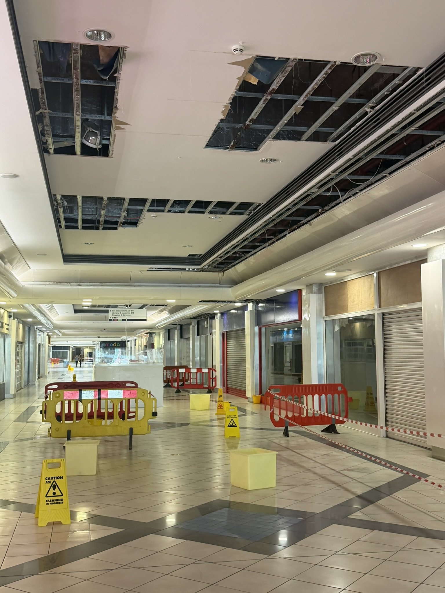 Phase 4 mall