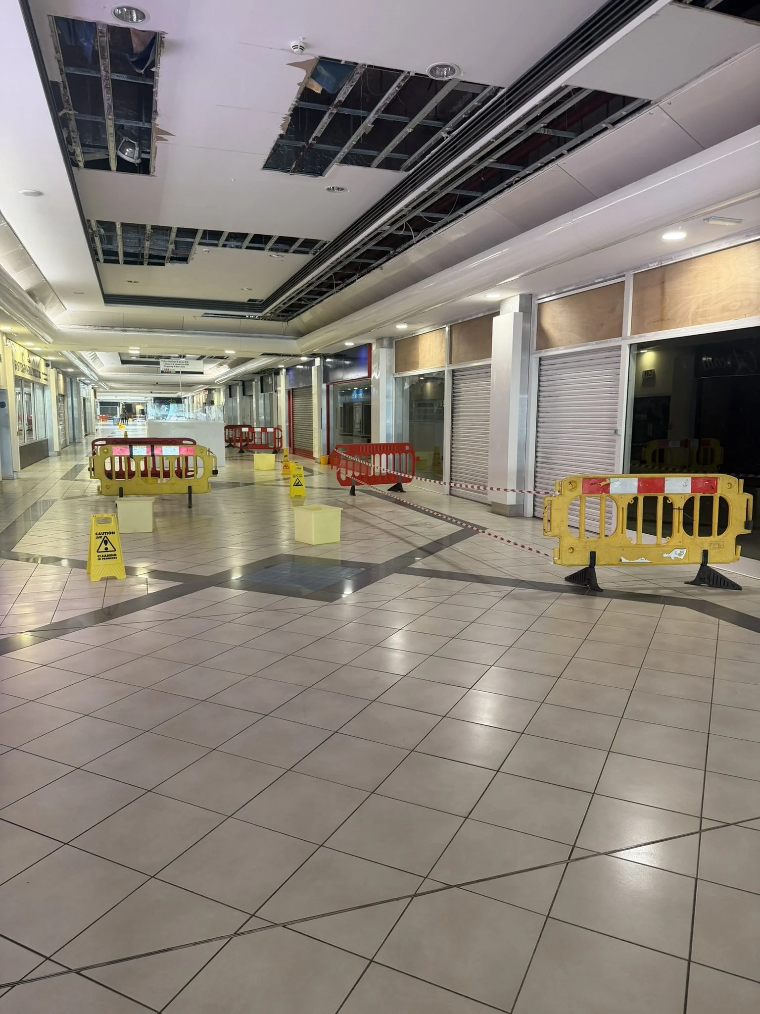 Phase 4 mall
