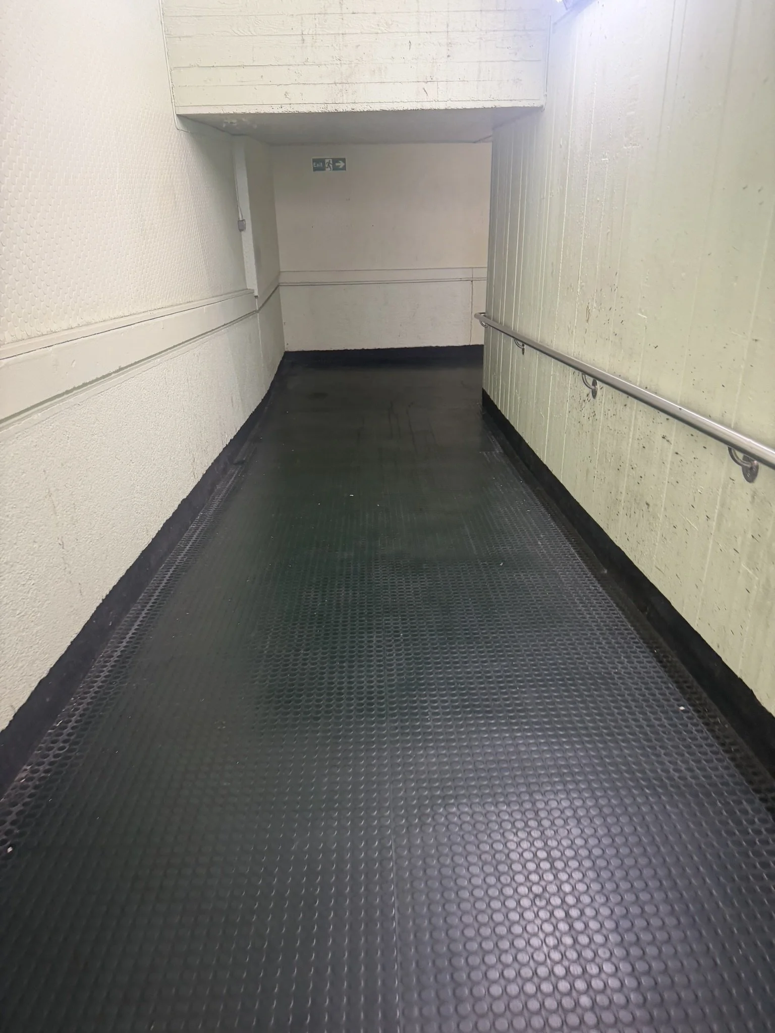 Ramp from Allander Walk
