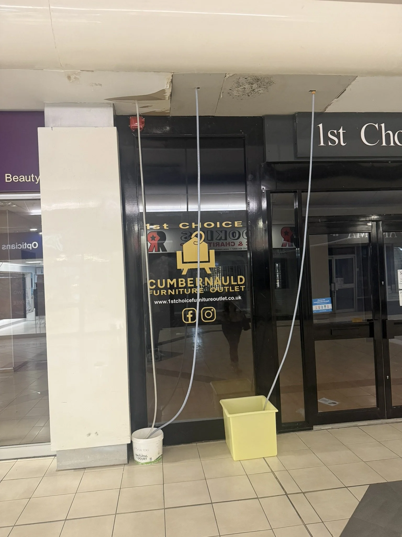 Closed shop in Phase 4 mall