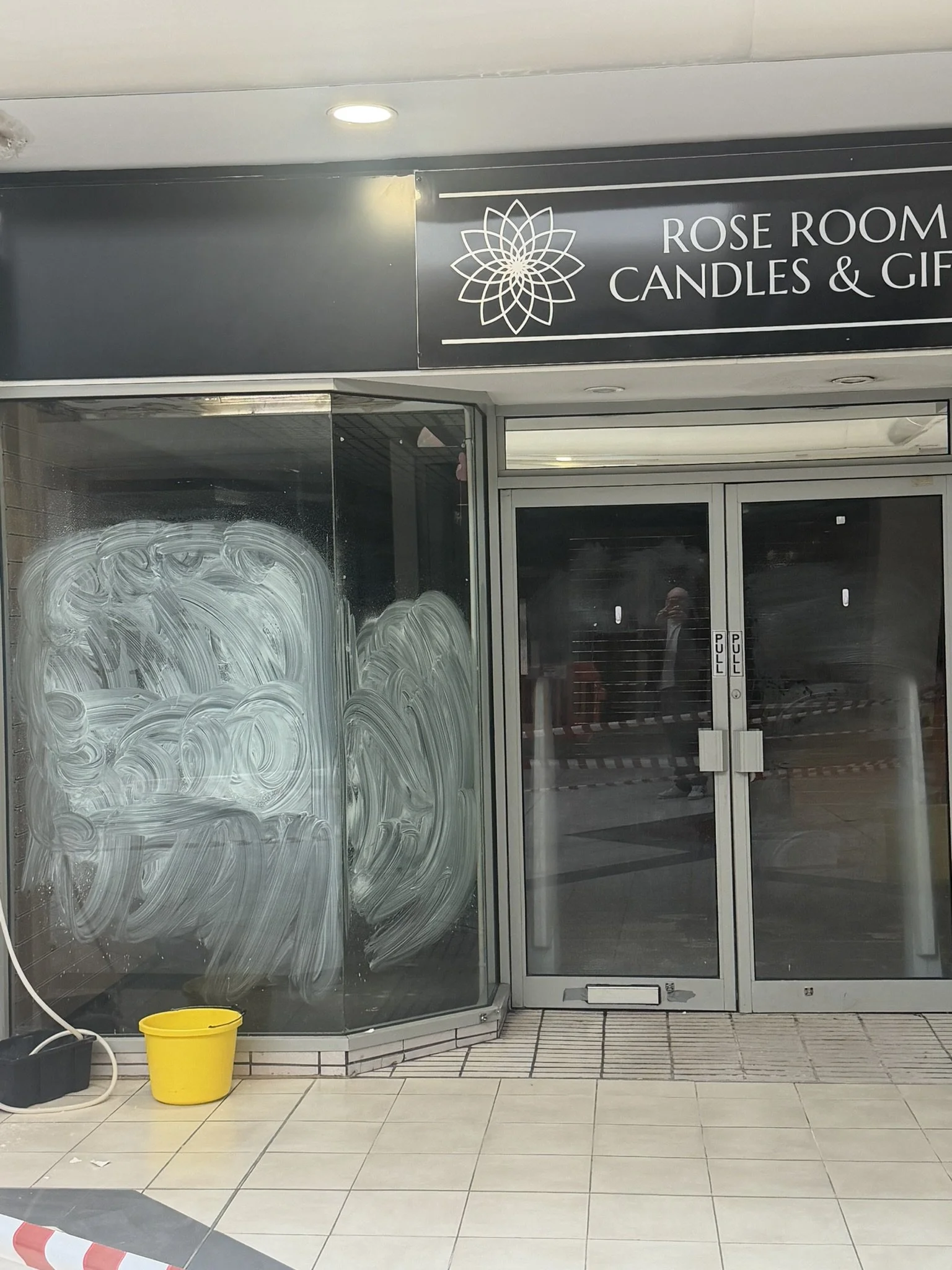 Closed shop in Phase 4